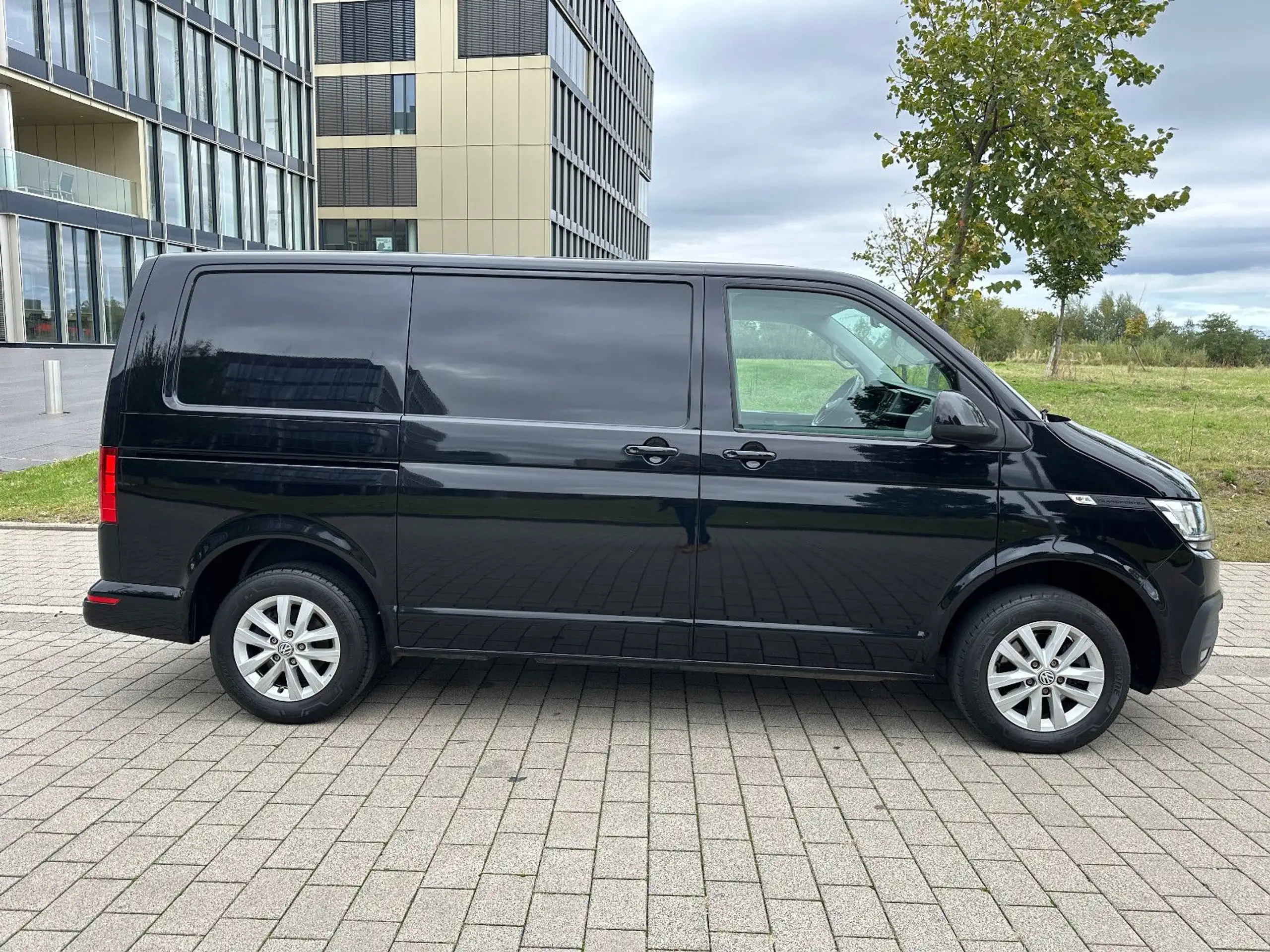 Volkswagen - T6 Transporter