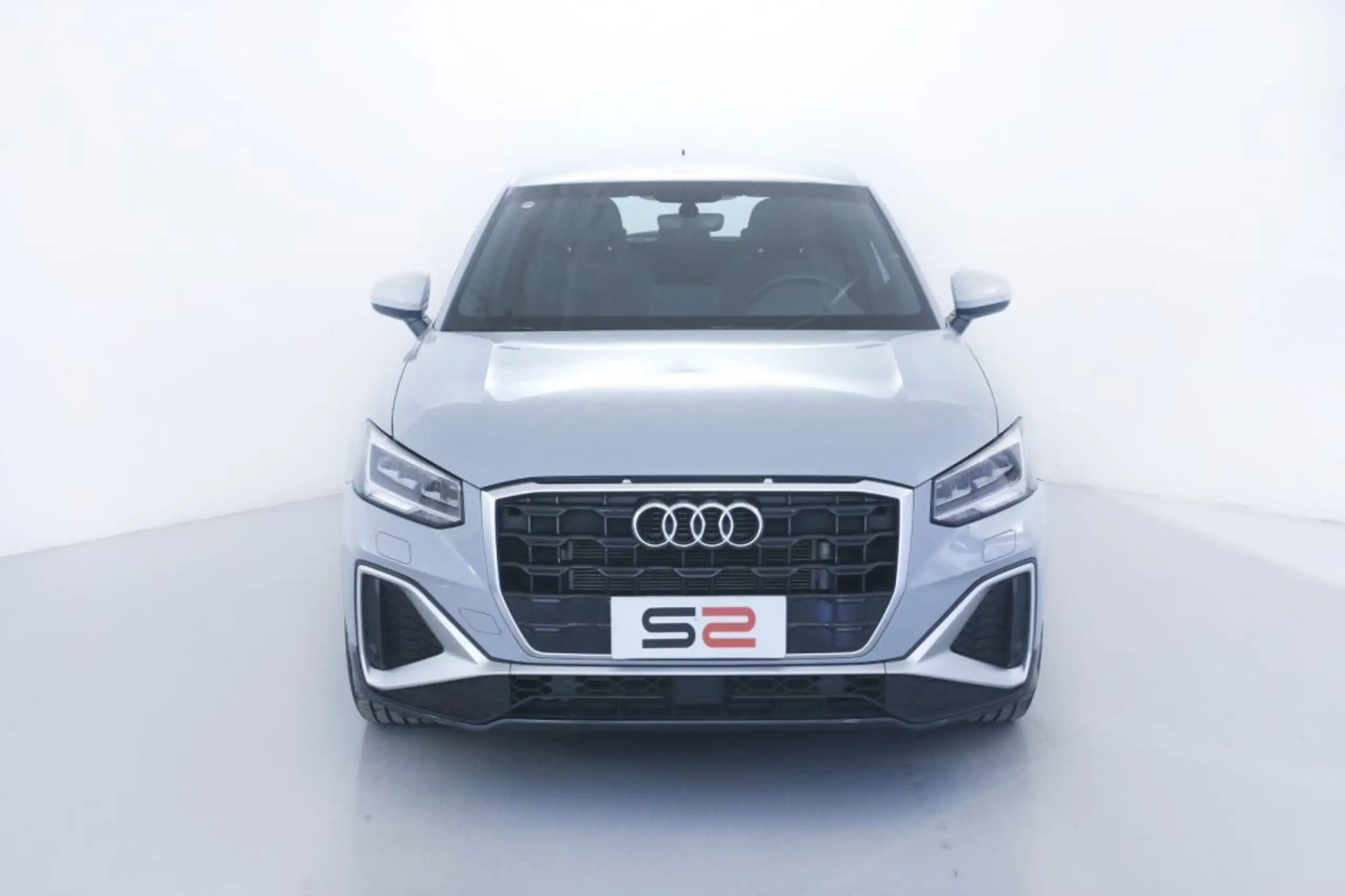 Audi - Q2