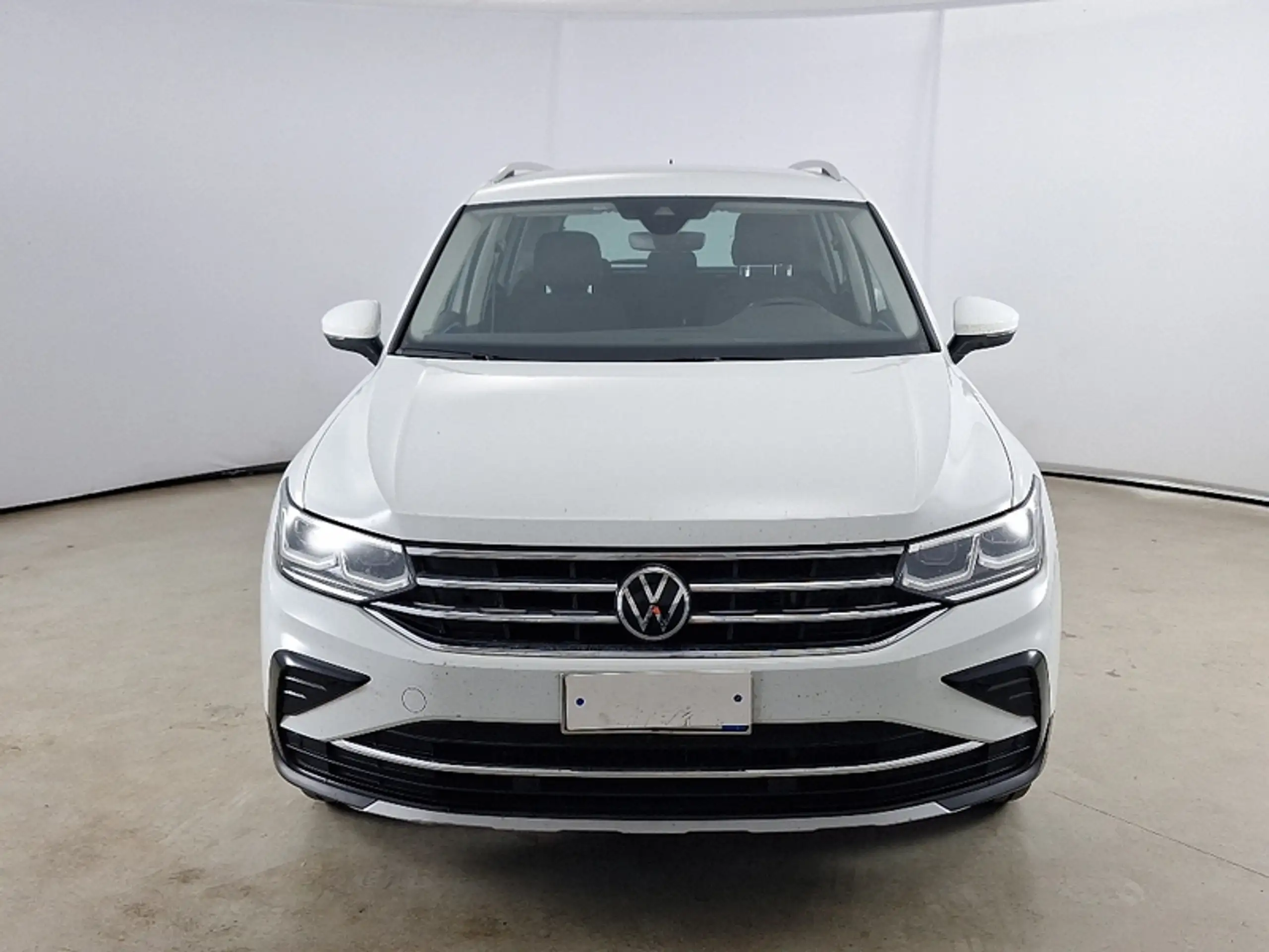 Volkswagen - Tiguan