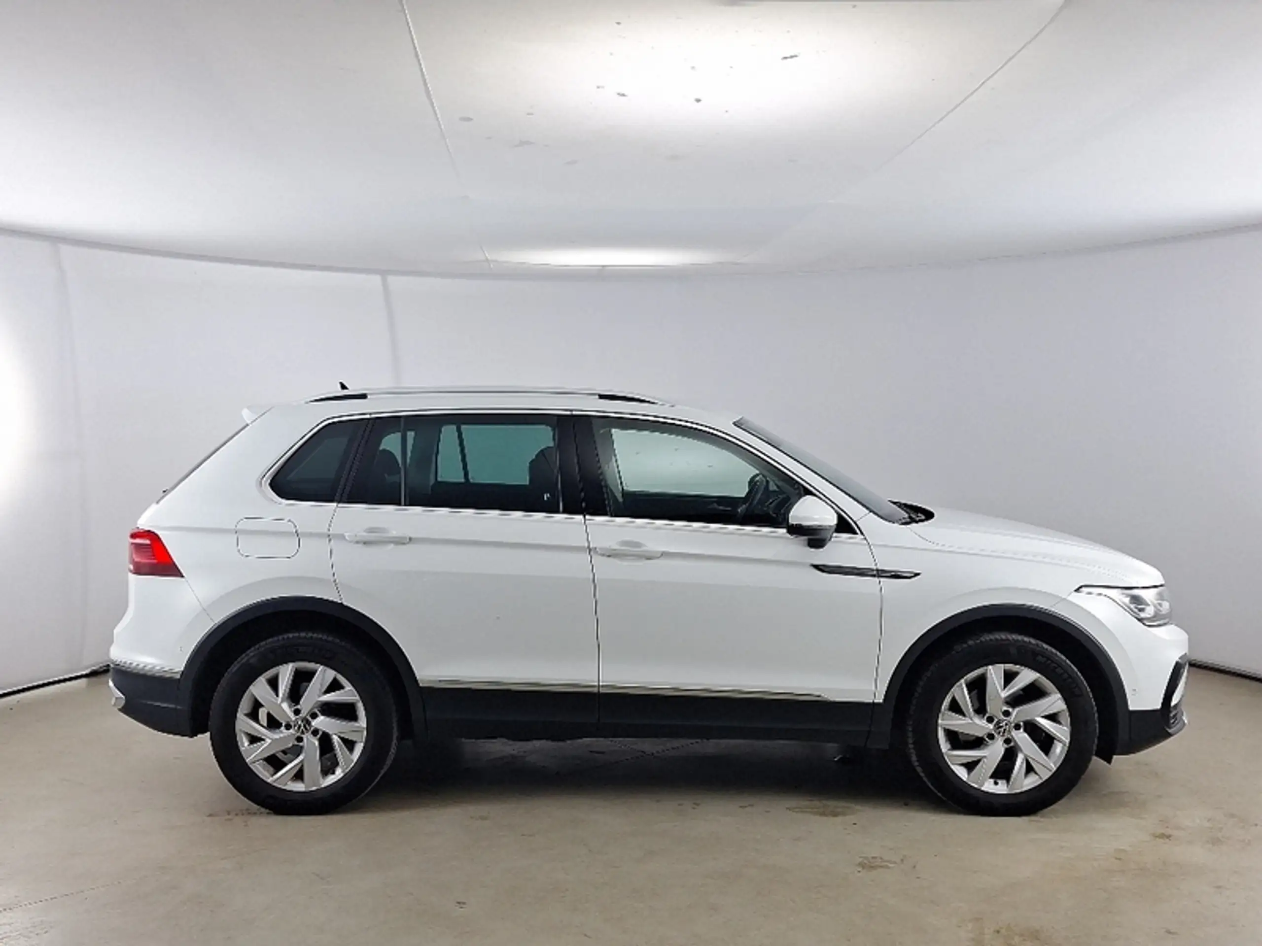 Volkswagen - Tiguan