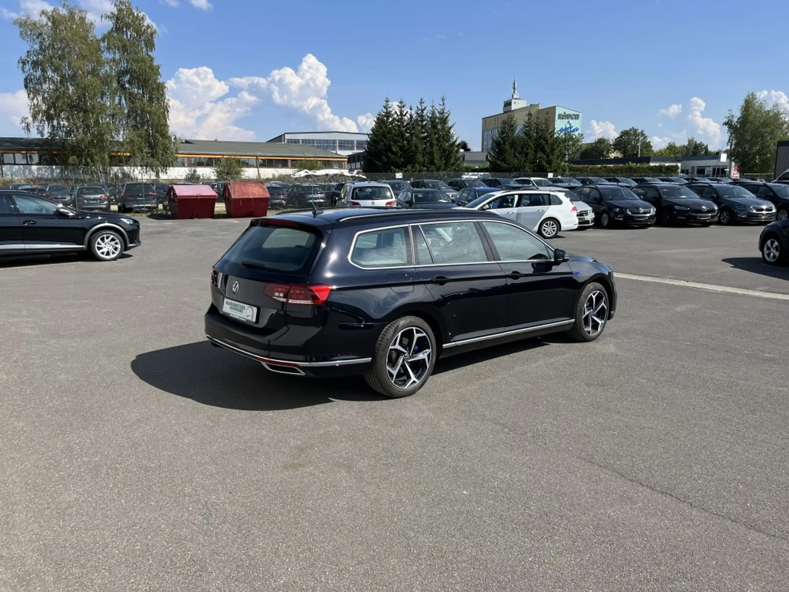 Volkswagen - Passat Variant