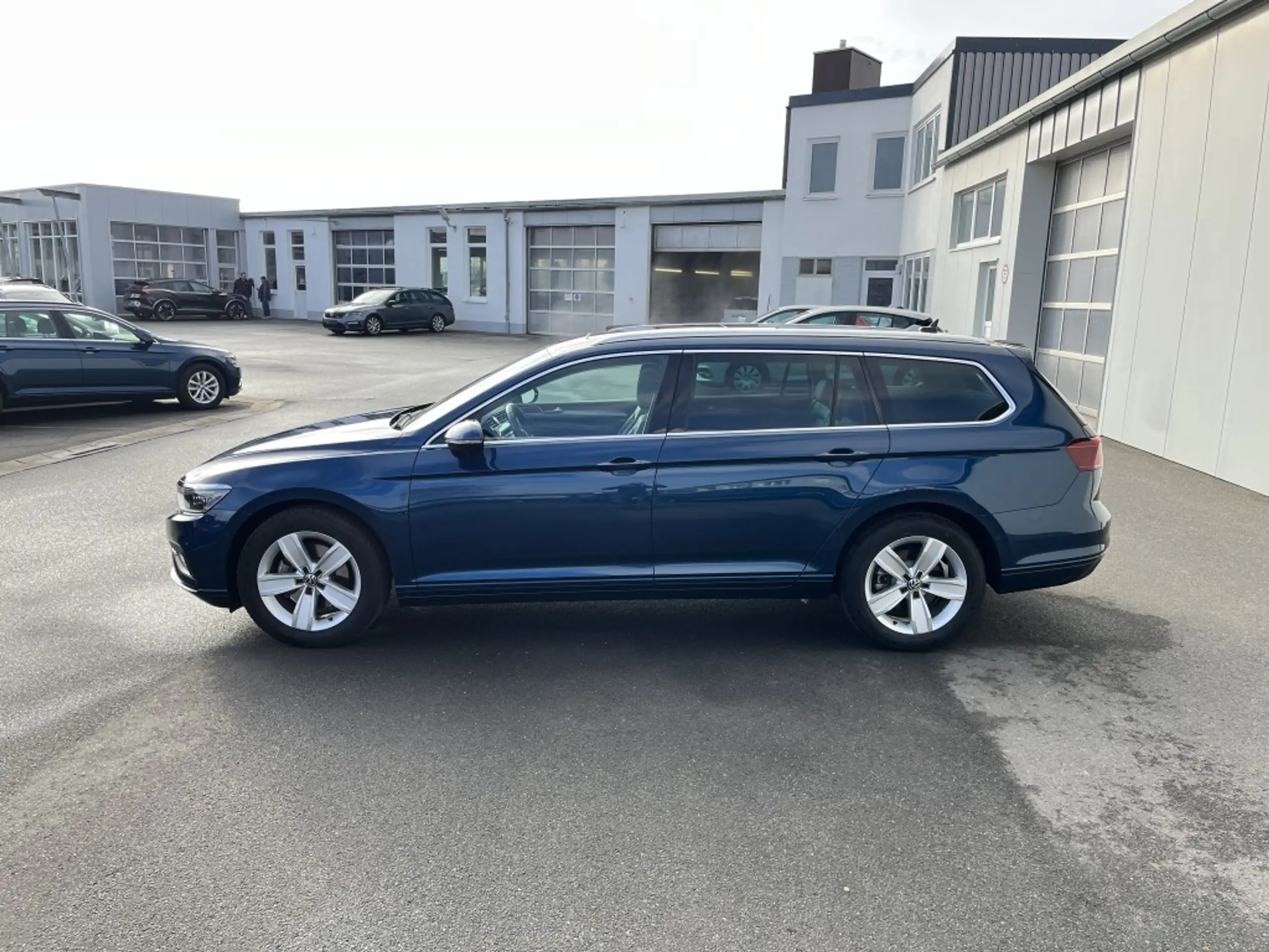 Volkswagen - Passat Variant