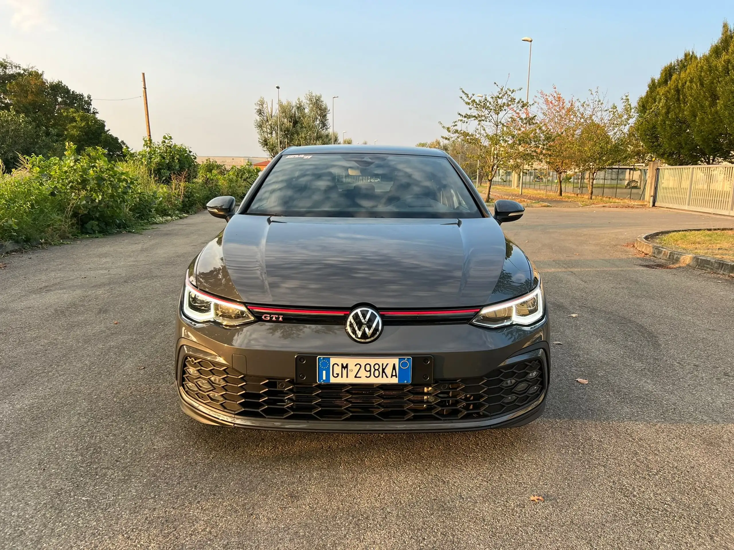 Volkswagen - Golf GTI