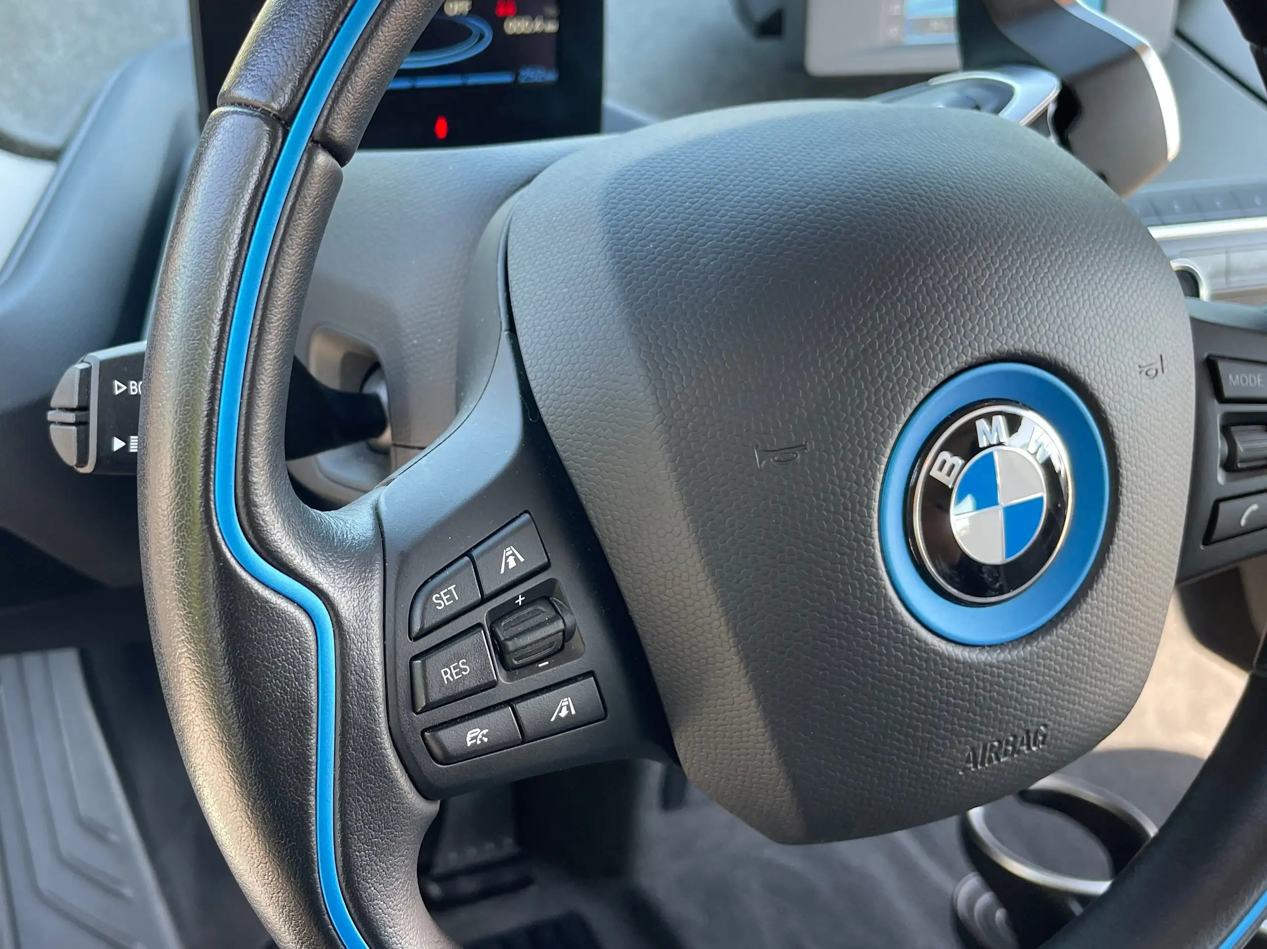 BMW - i3