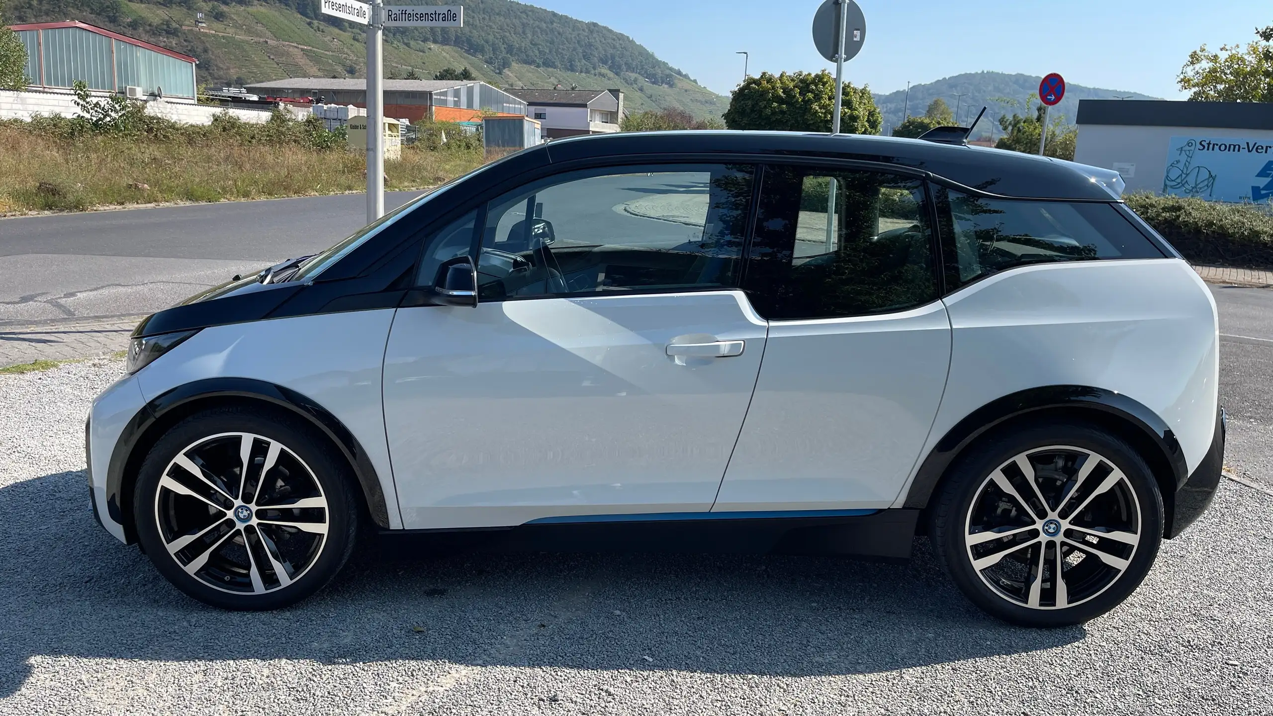 BMW - i3