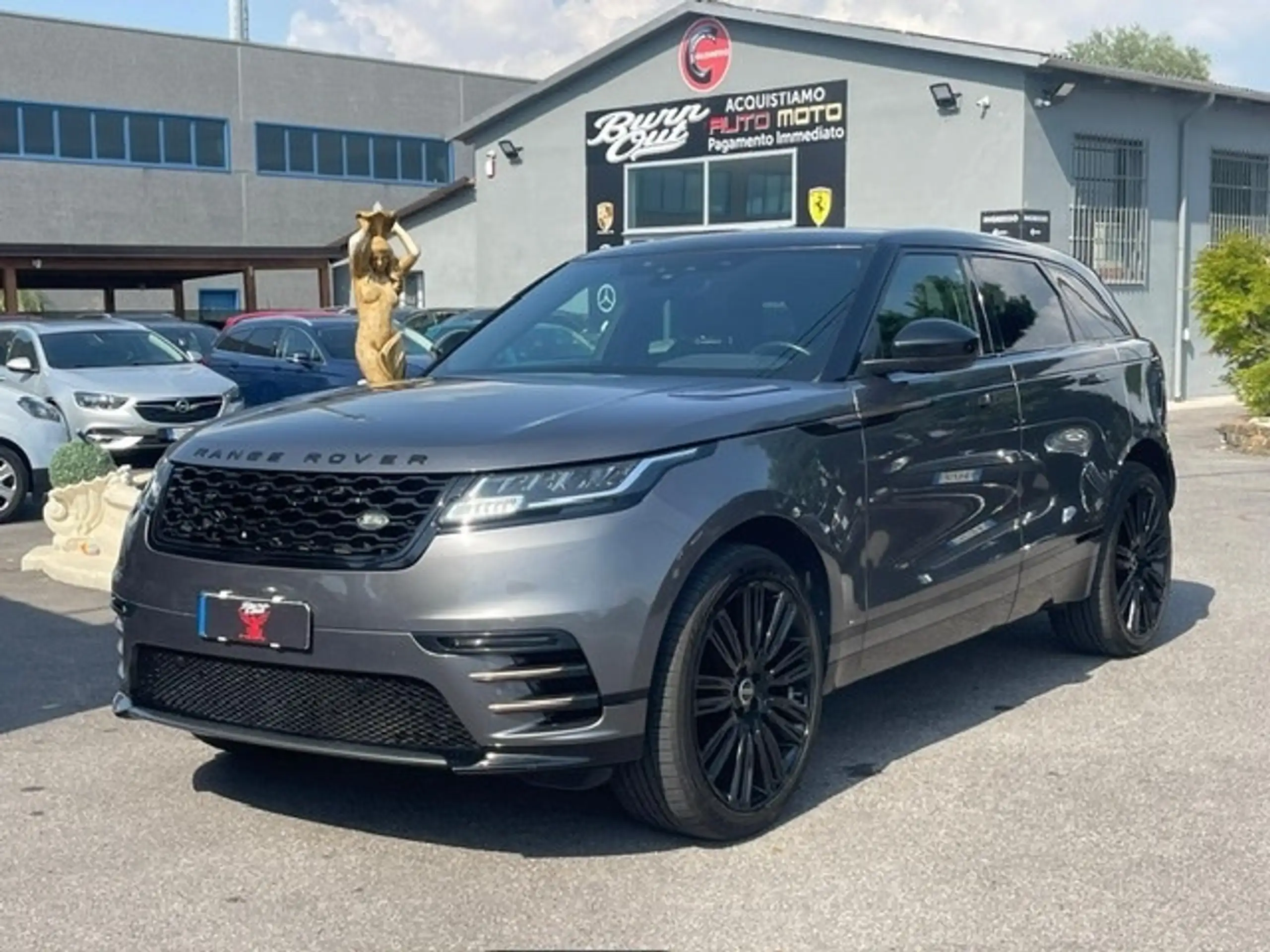 Land Rover - Range Rover Velar