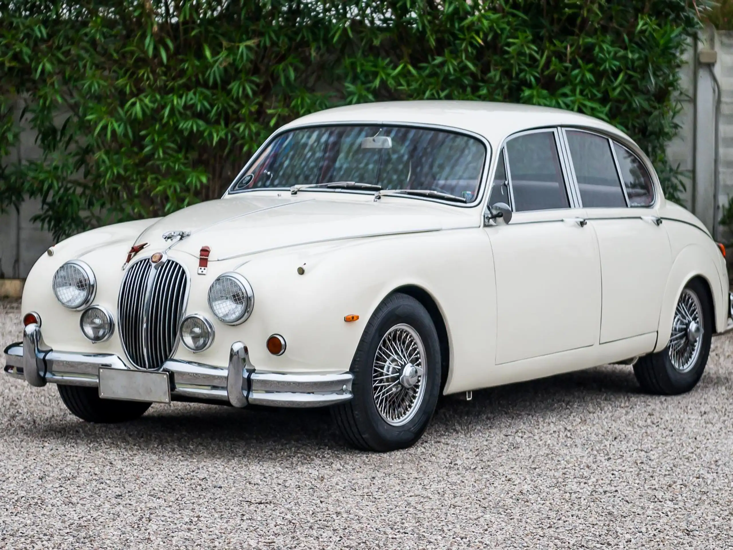 Jaguar - MK II