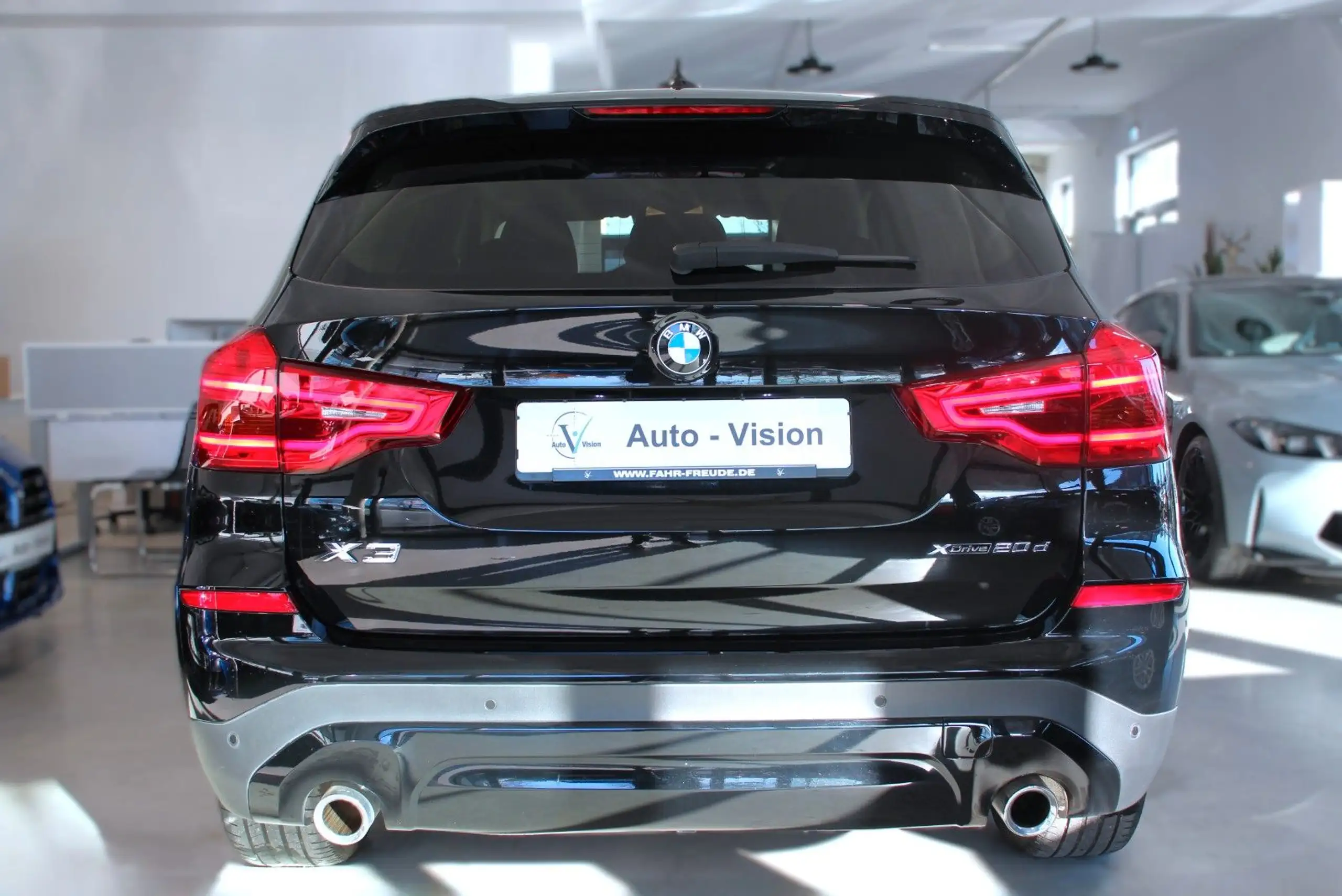 BMW - X3