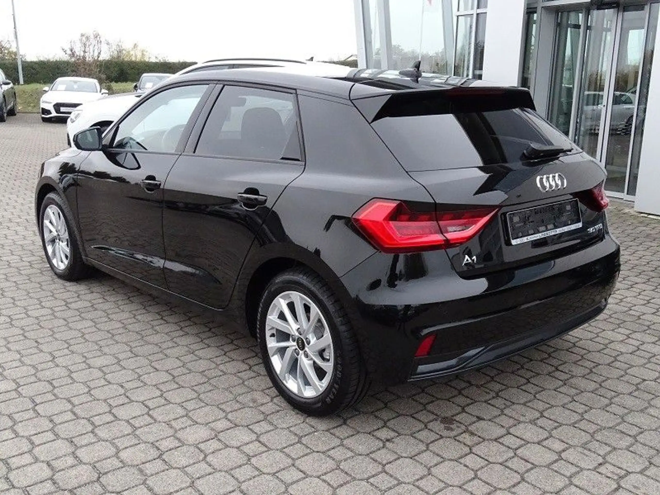 Audi - A1