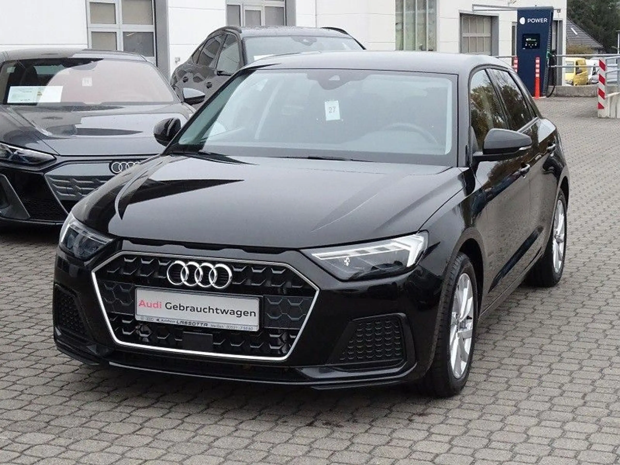 Audi - A1