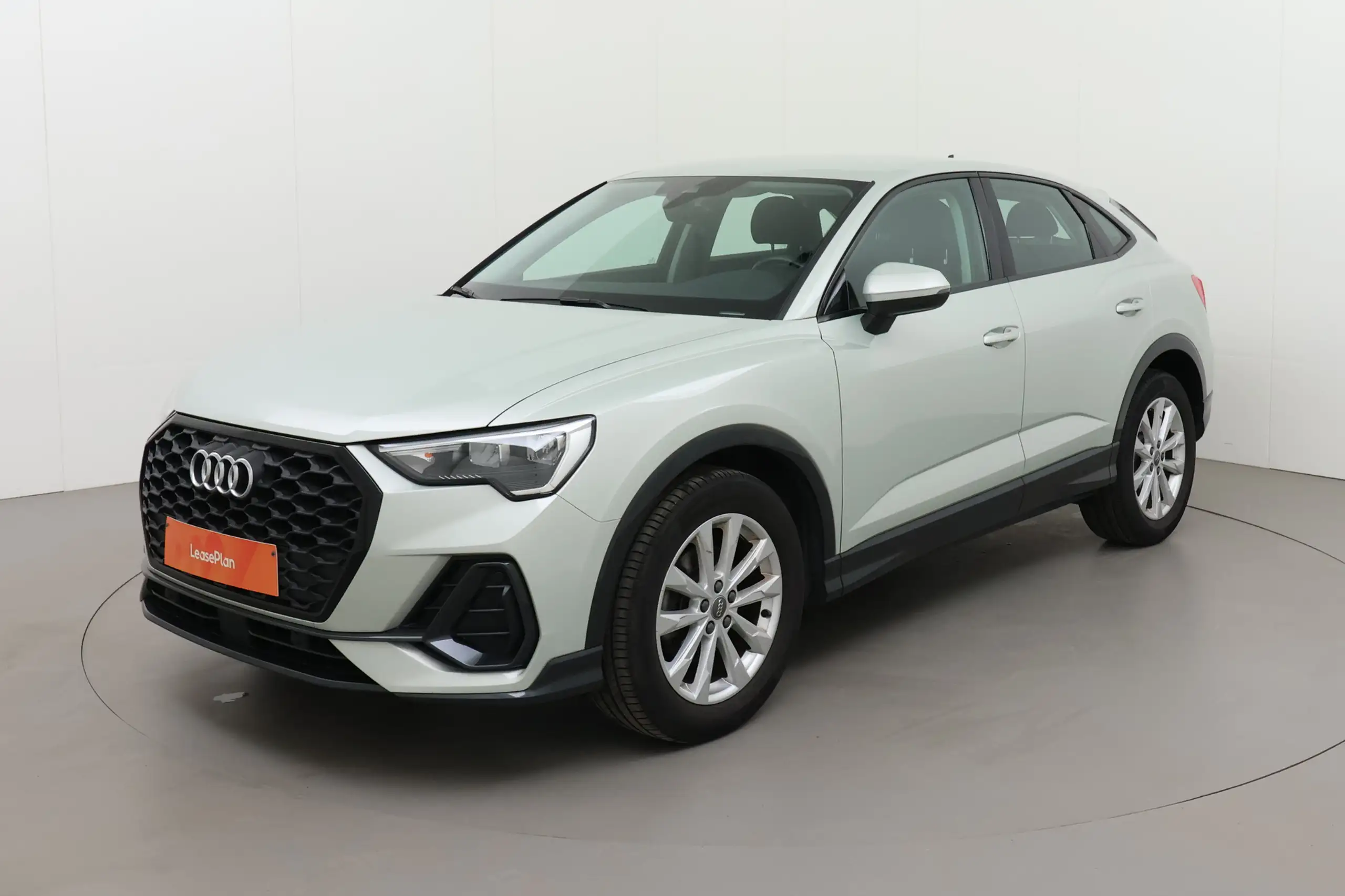 Audi - Q3