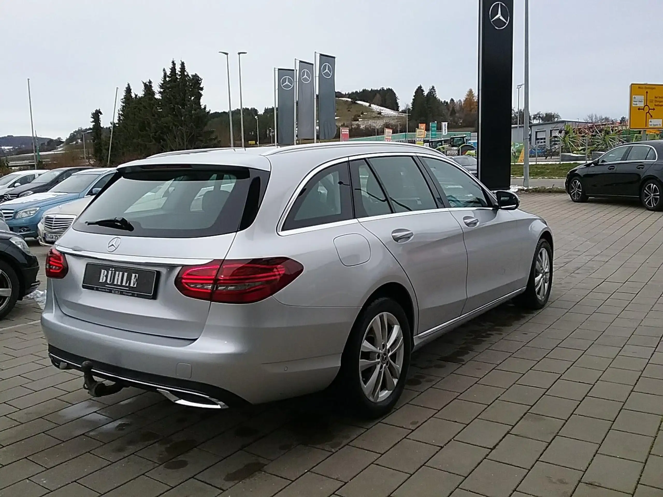 Mercedes-Benz - C 220