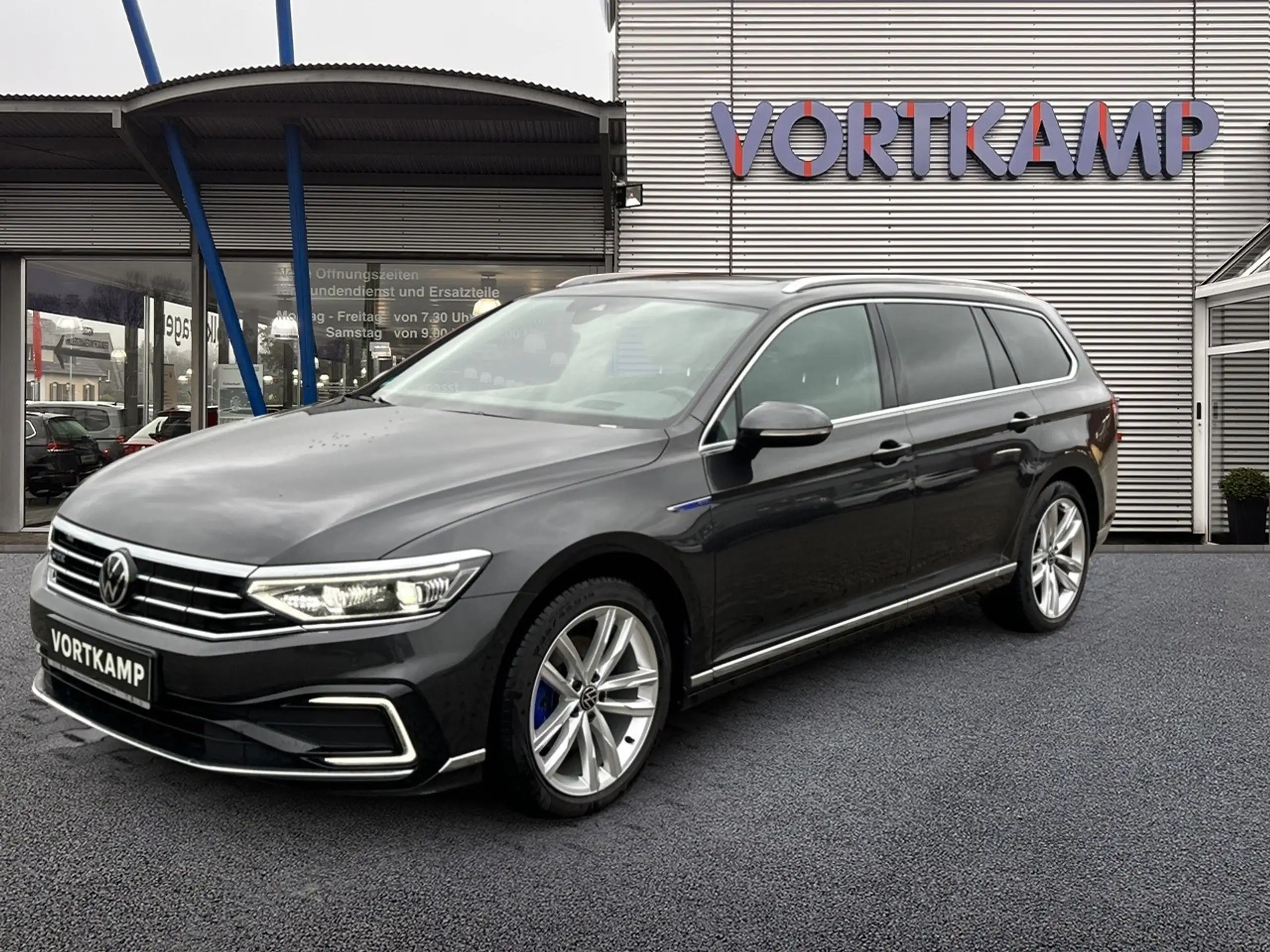 Volkswagen - Passat Variant