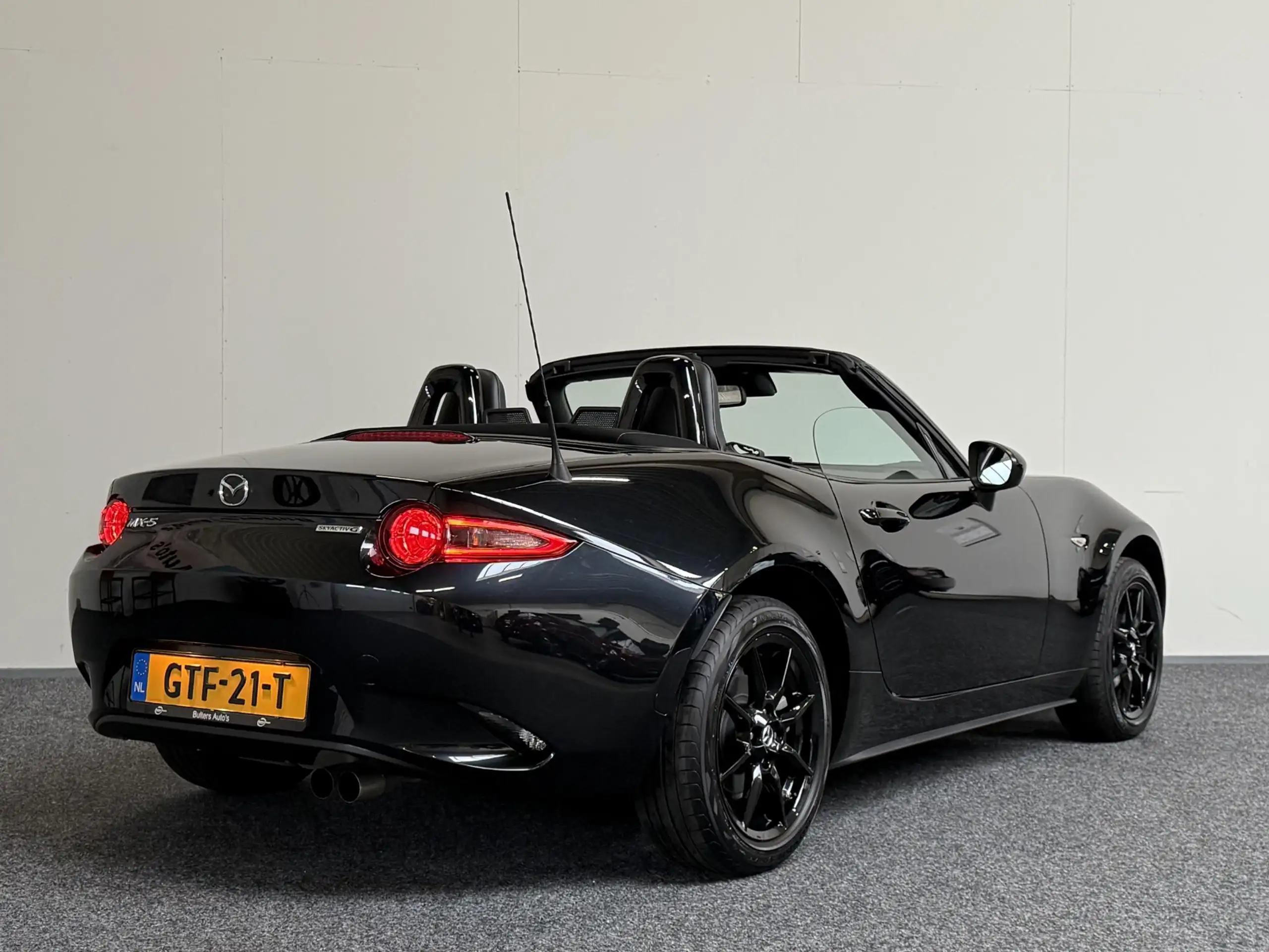 Mazda - MX-5