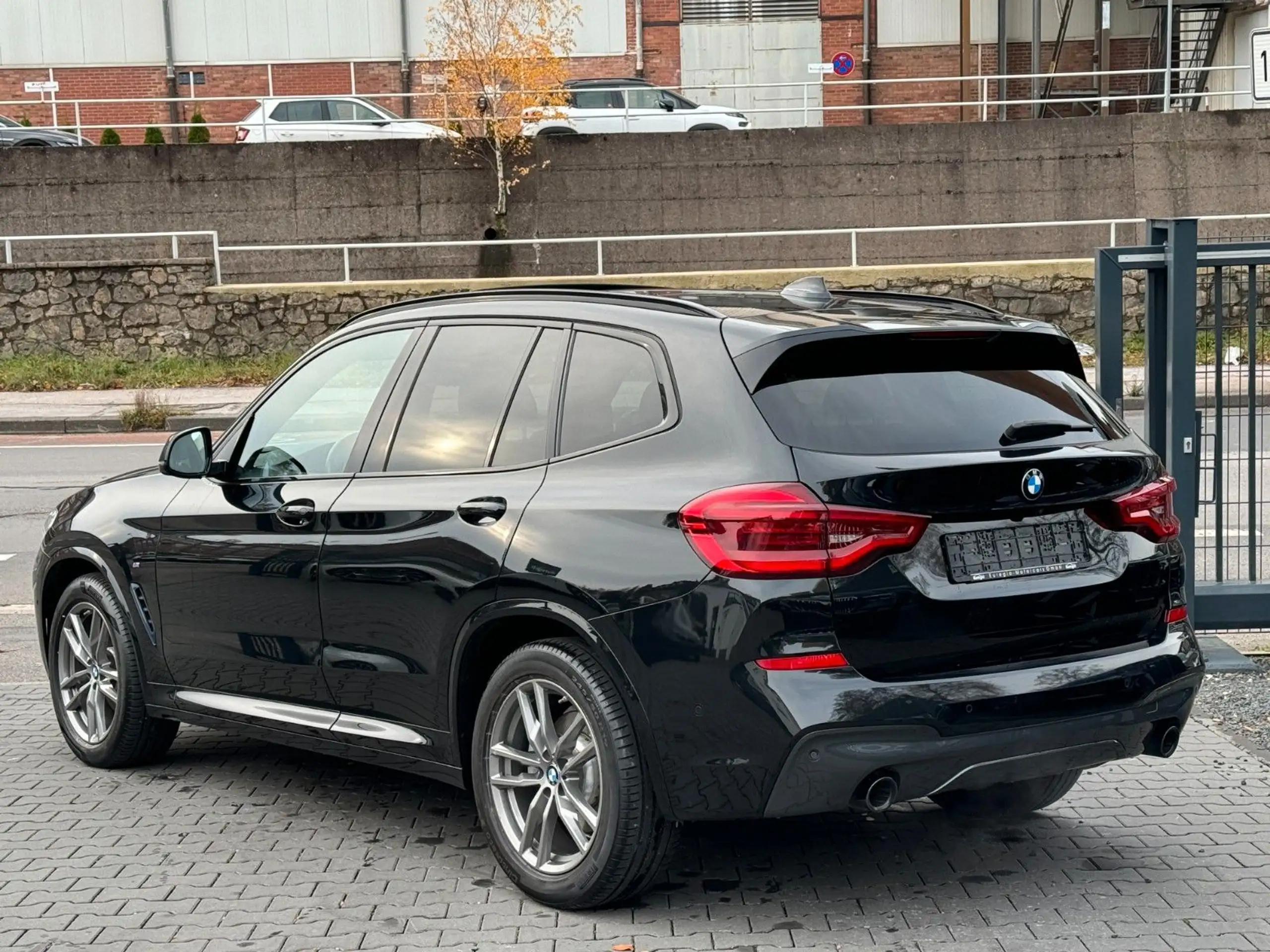 BMW - X3