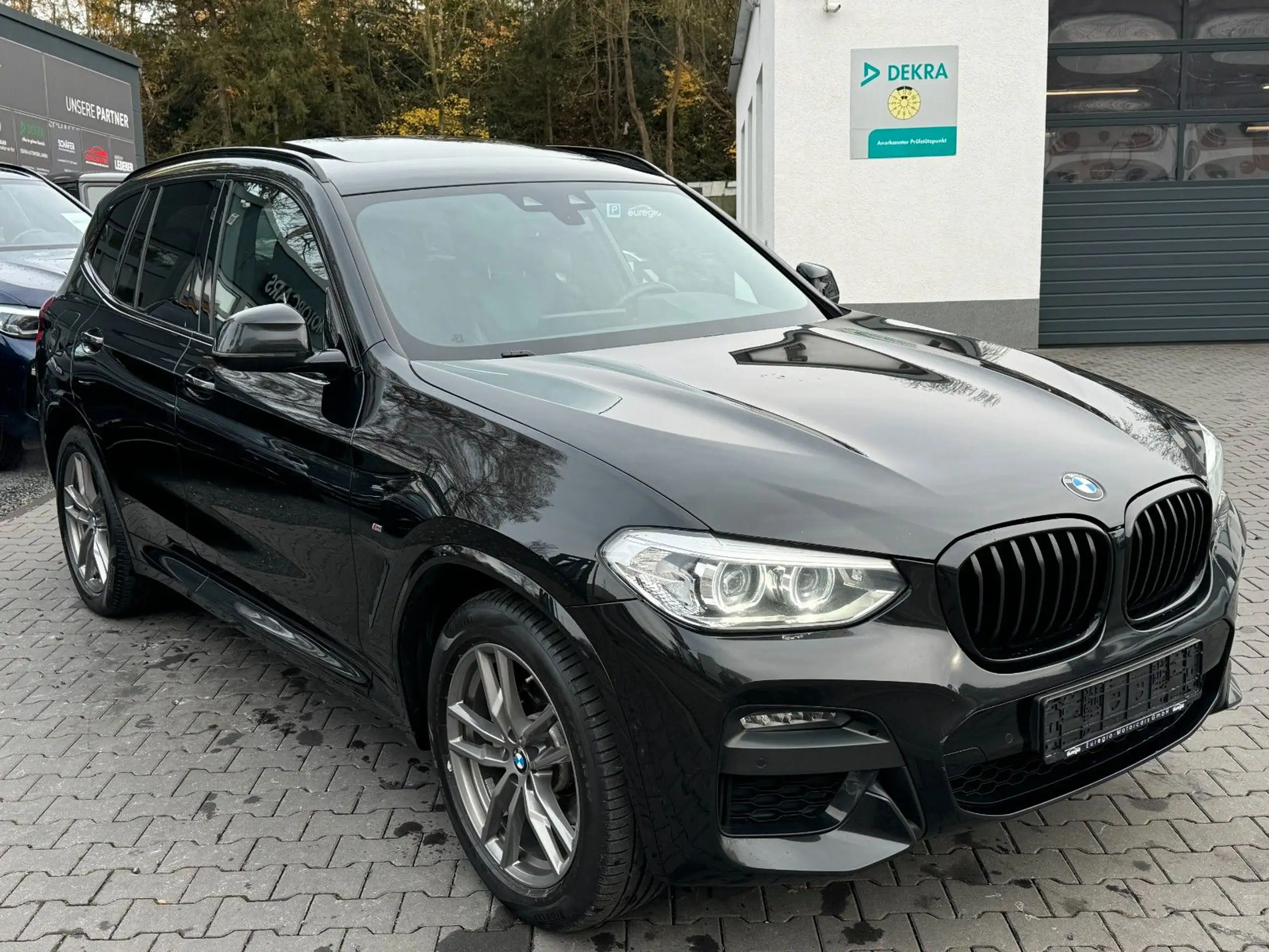 BMW - X3