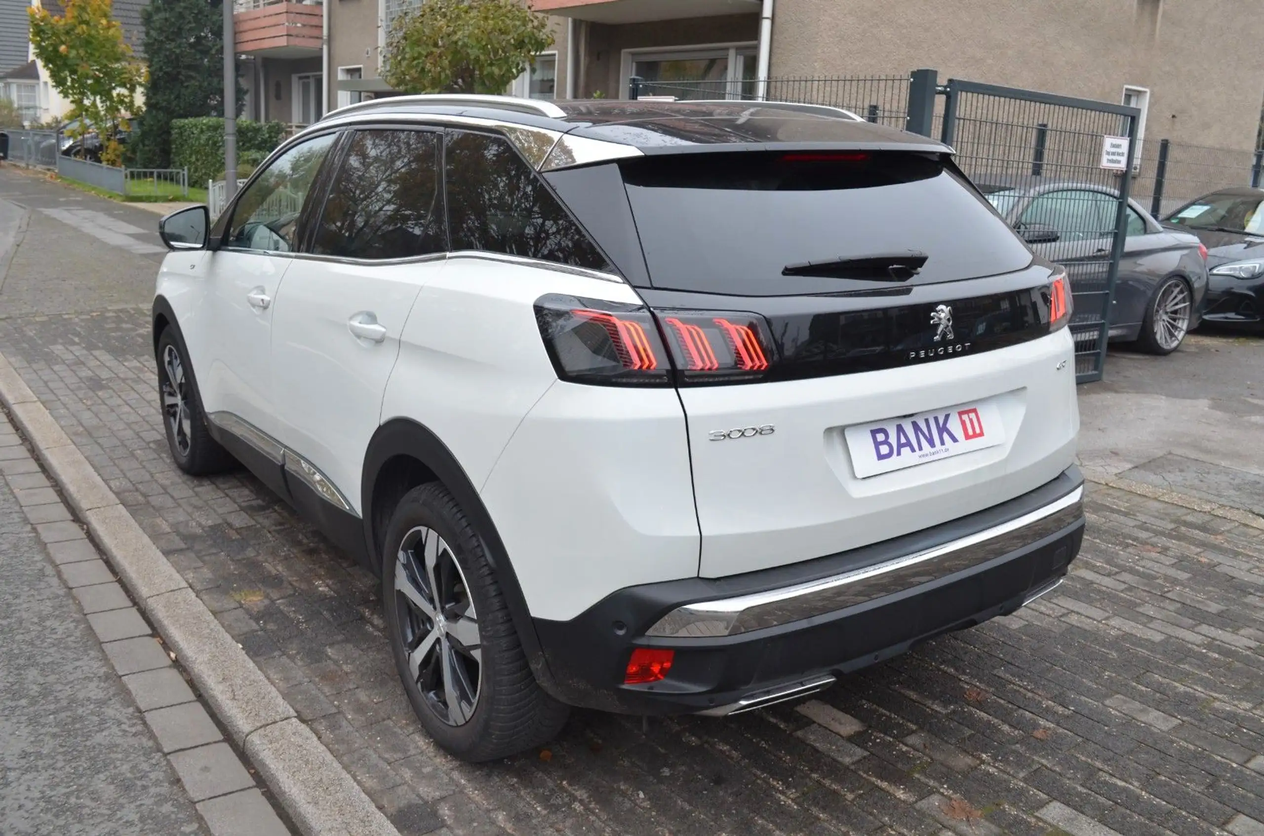 Peugeot - 3008