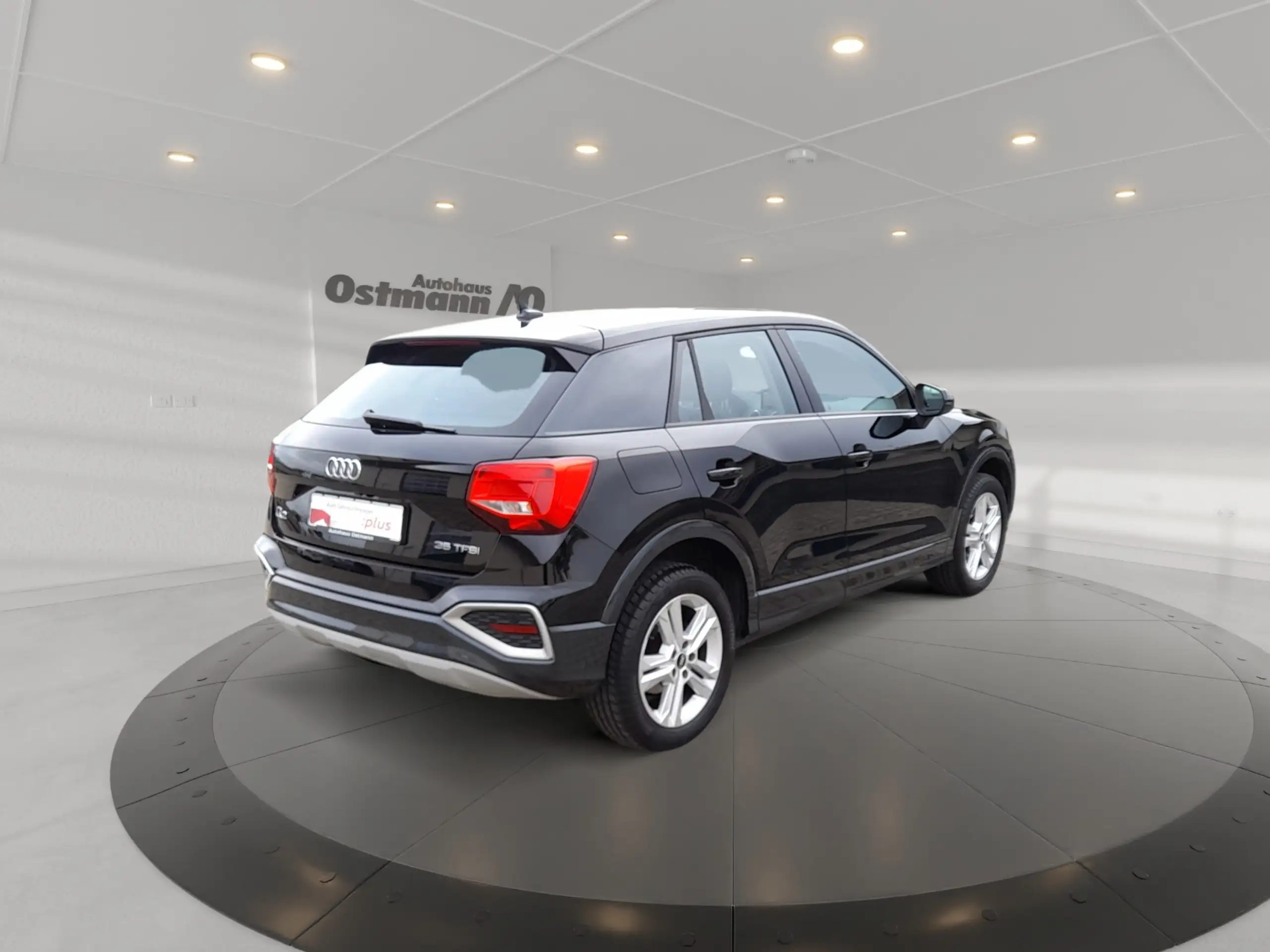 Audi - Q2