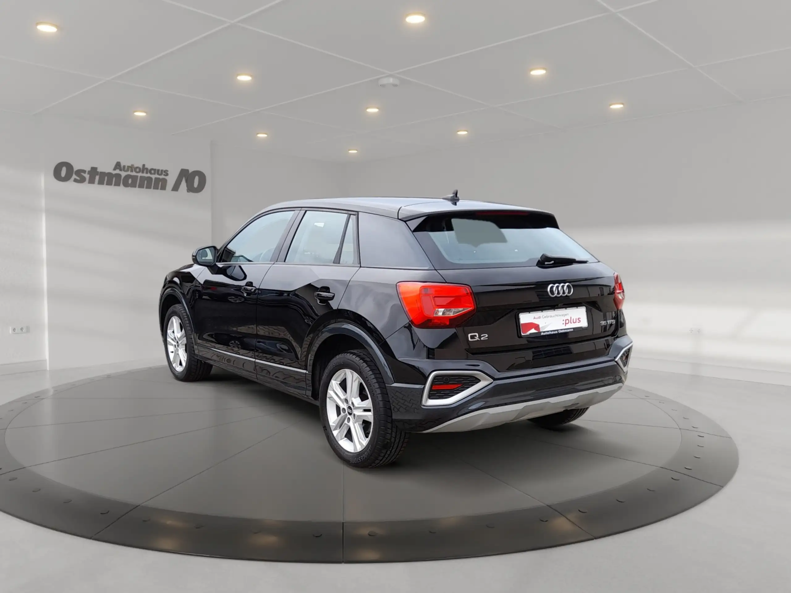 Audi - Q2