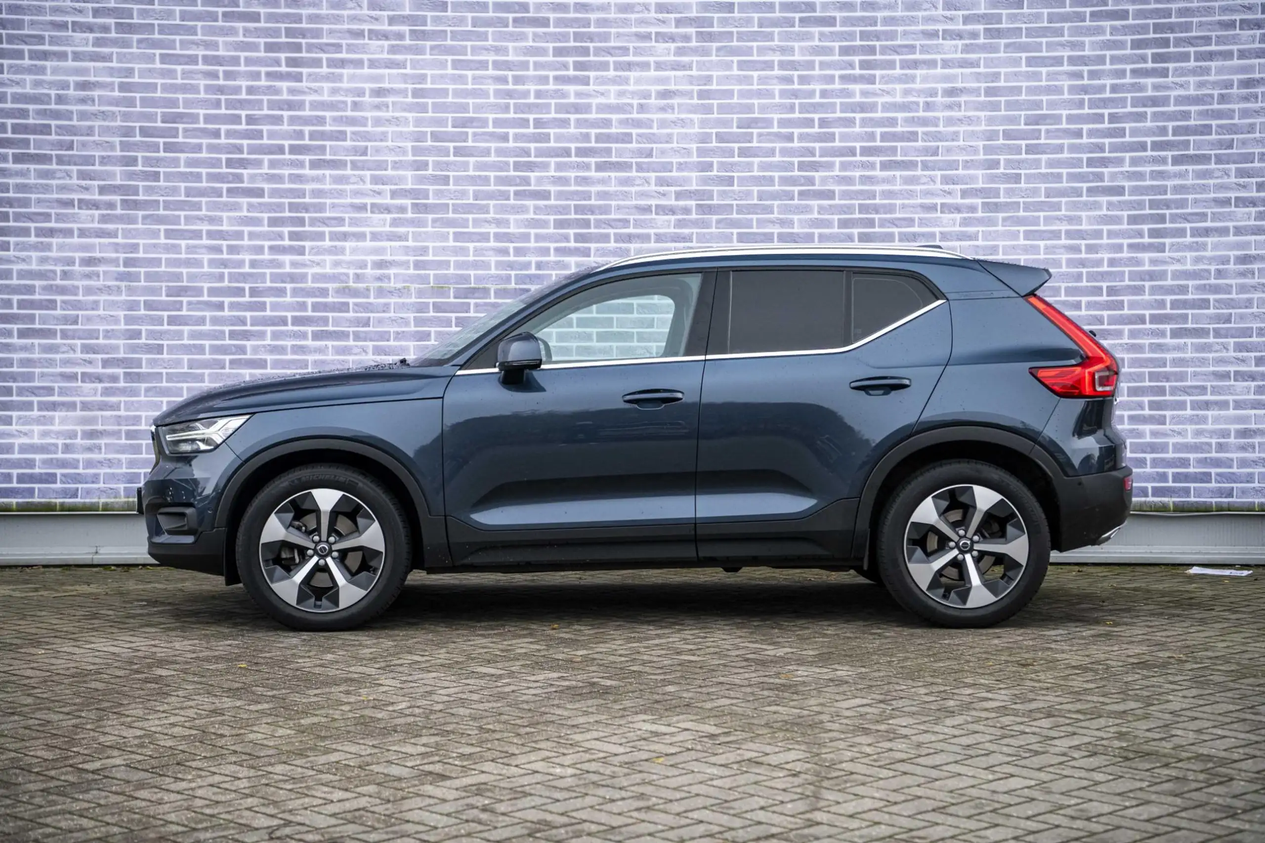 Volvo - XC40