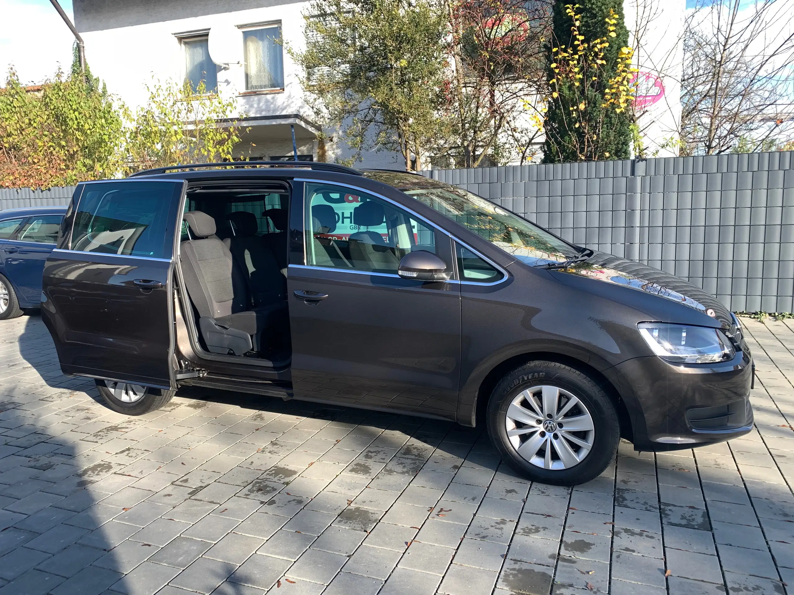 Volkswagen - Sharan