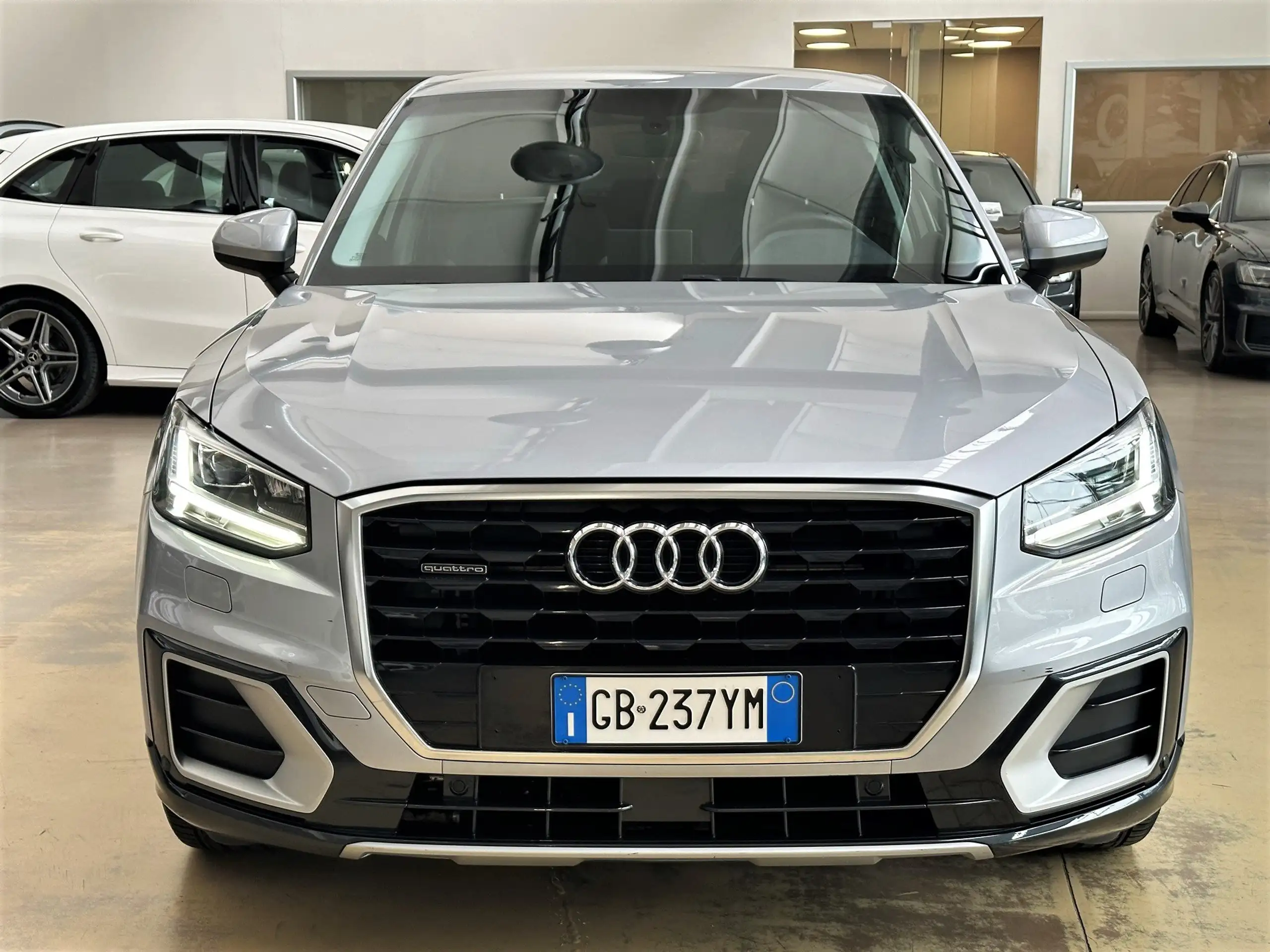 Audi - Q2