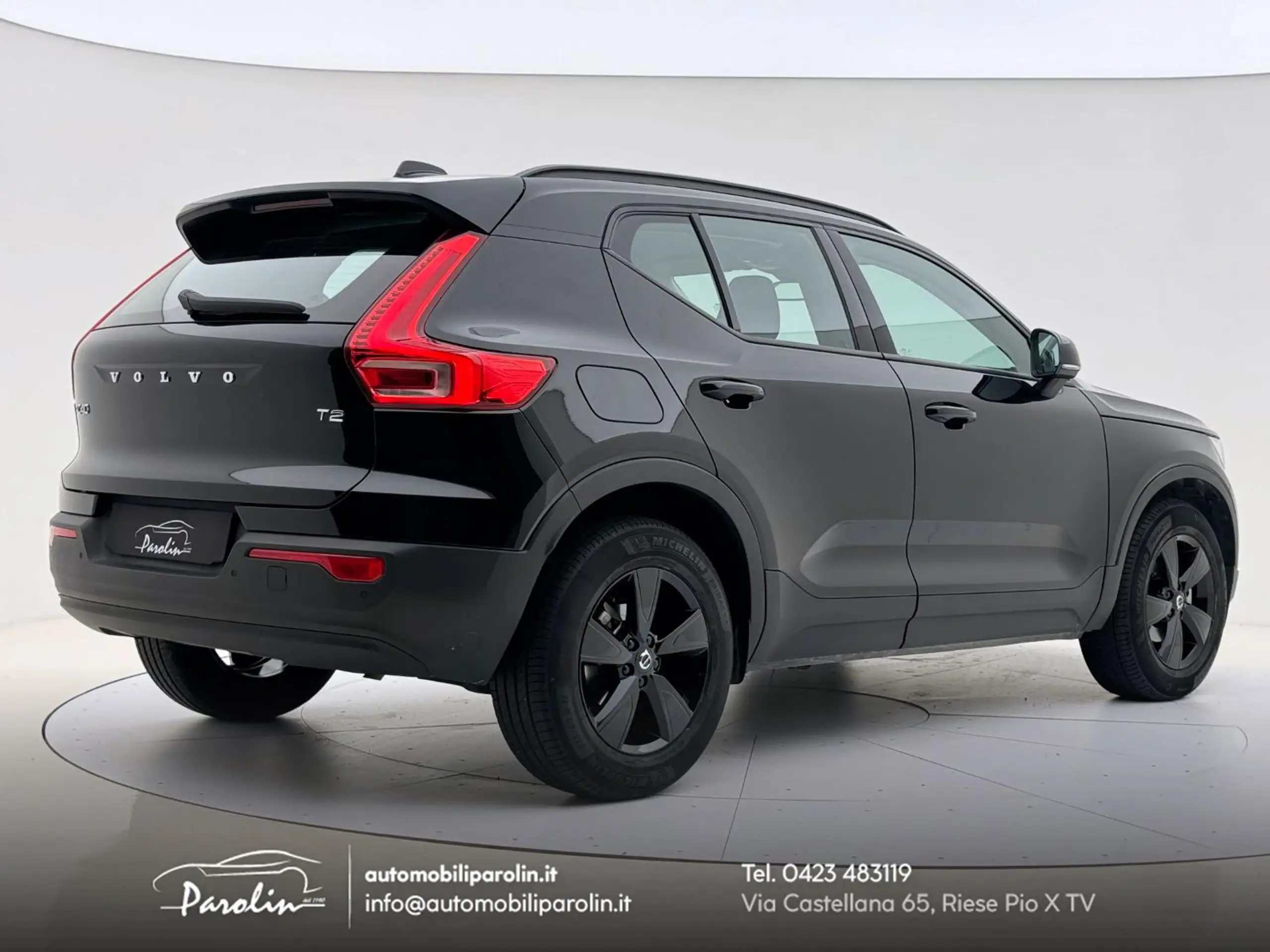 Volvo - XC40