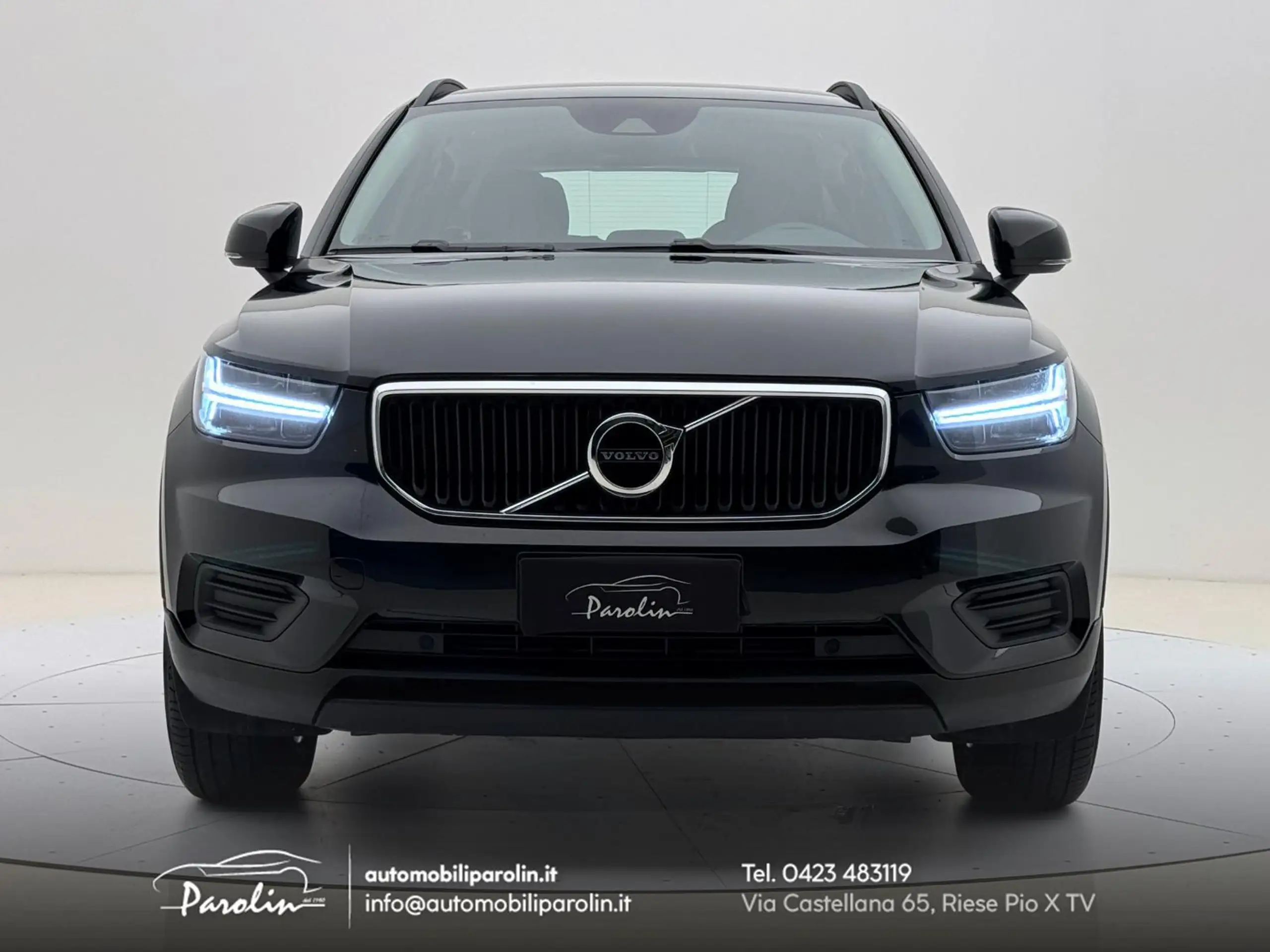 Volvo - XC40