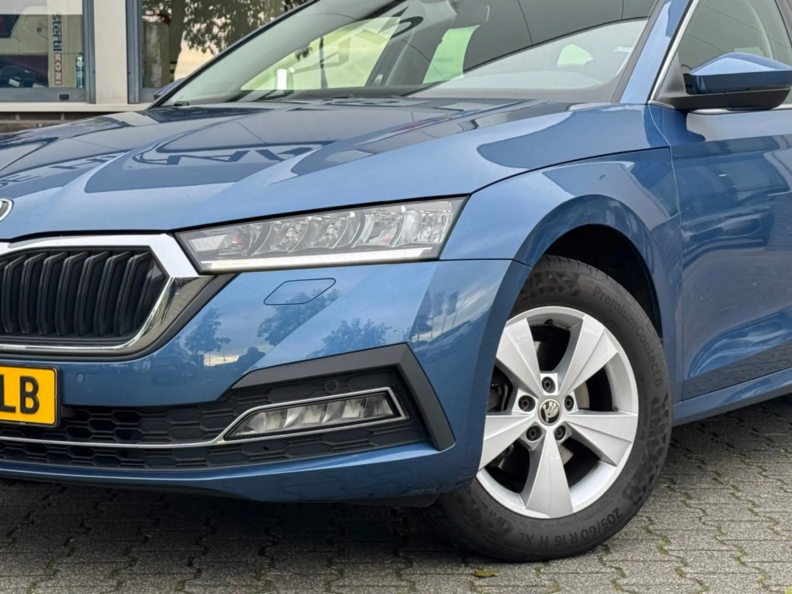 Skoda - Octavia