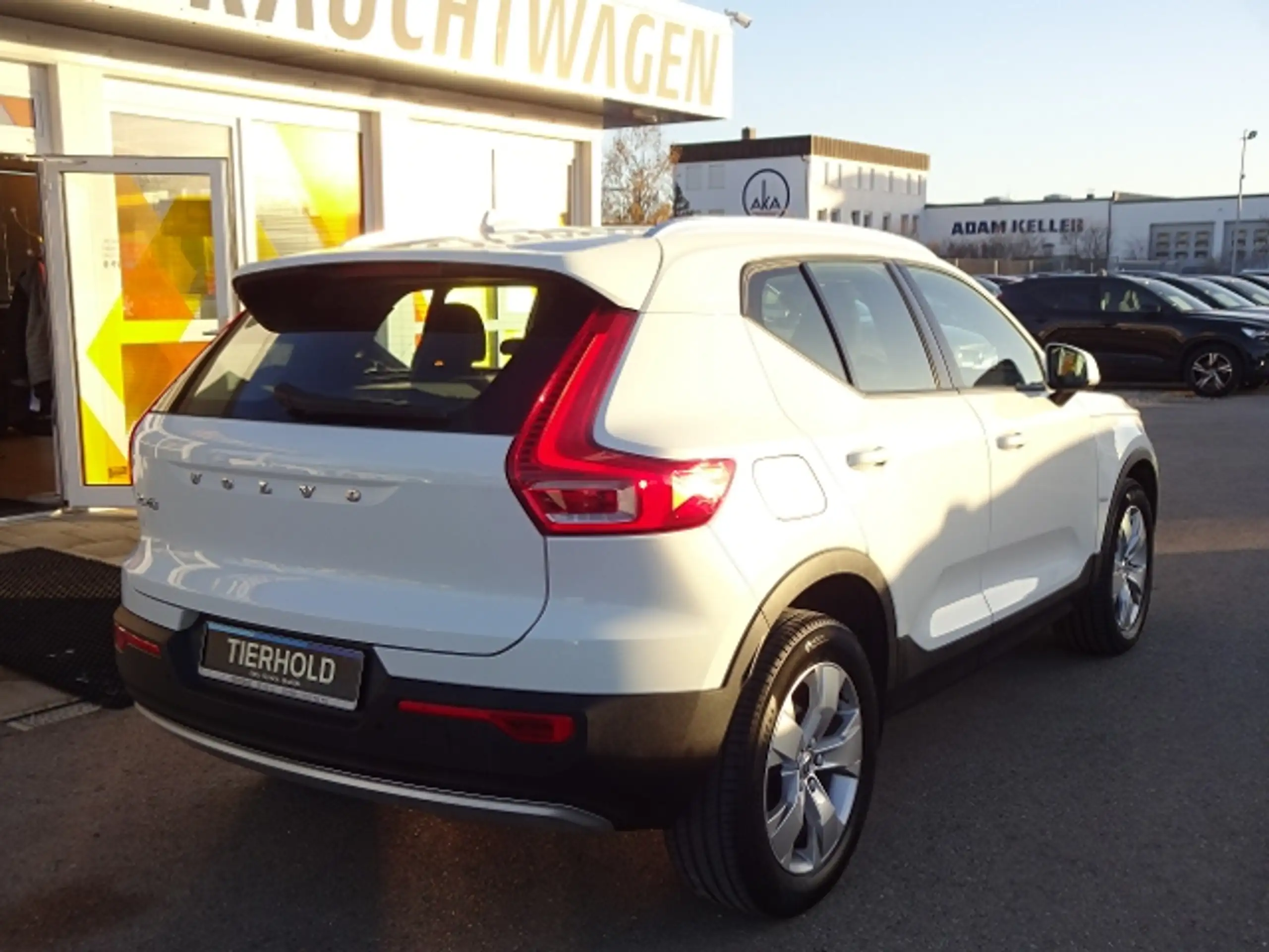 Volvo - XC40