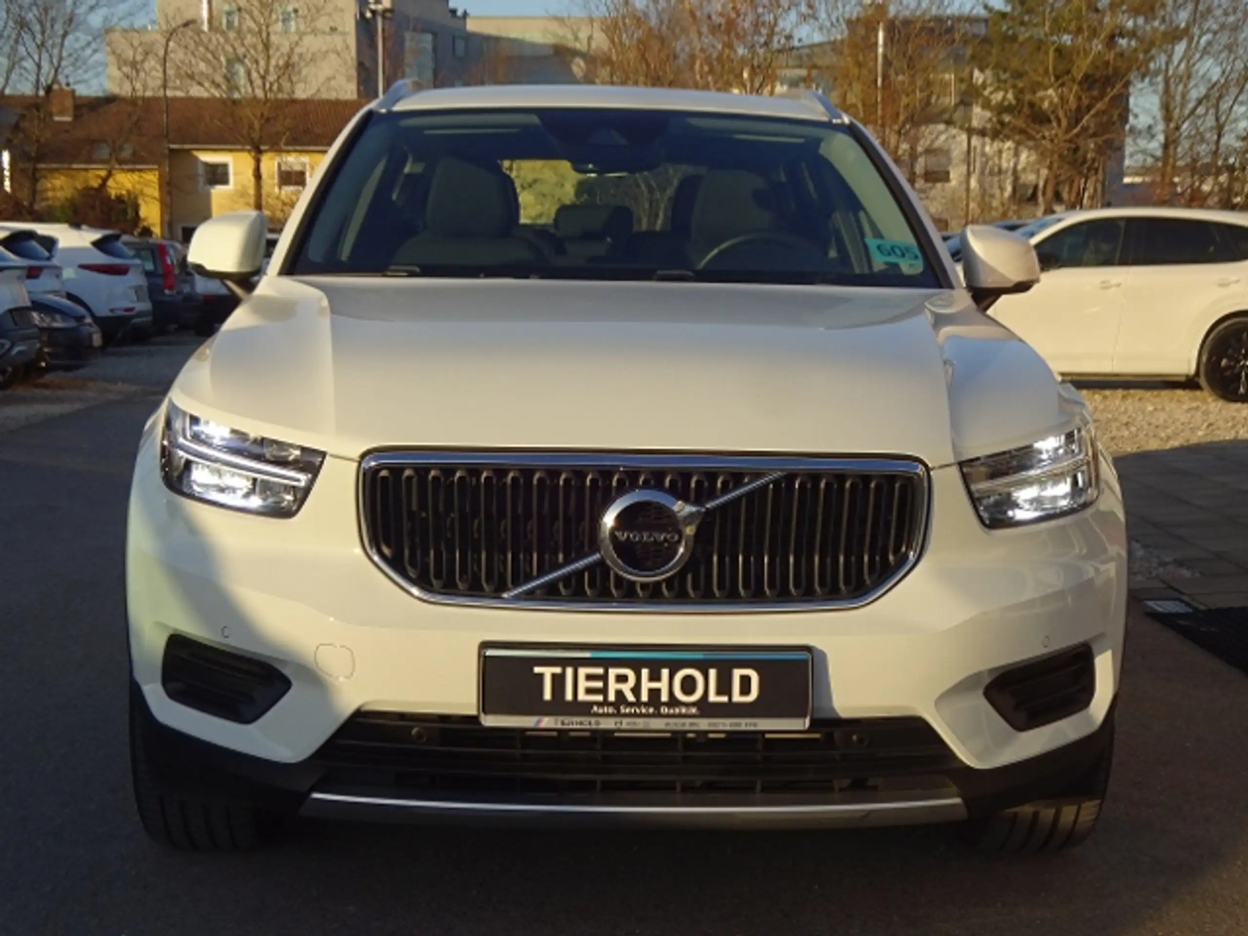 Volvo - XC40