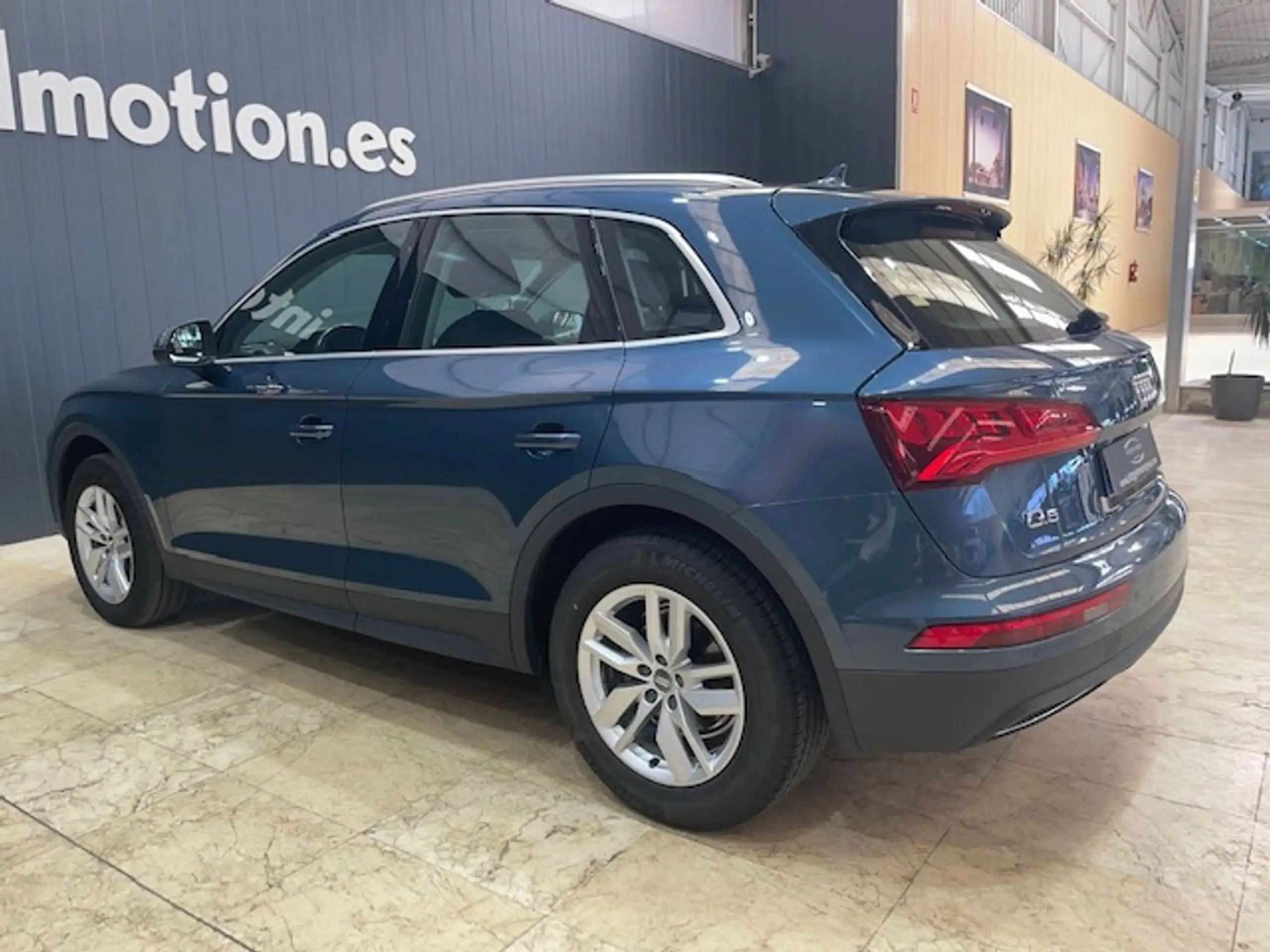 Audi - Q5