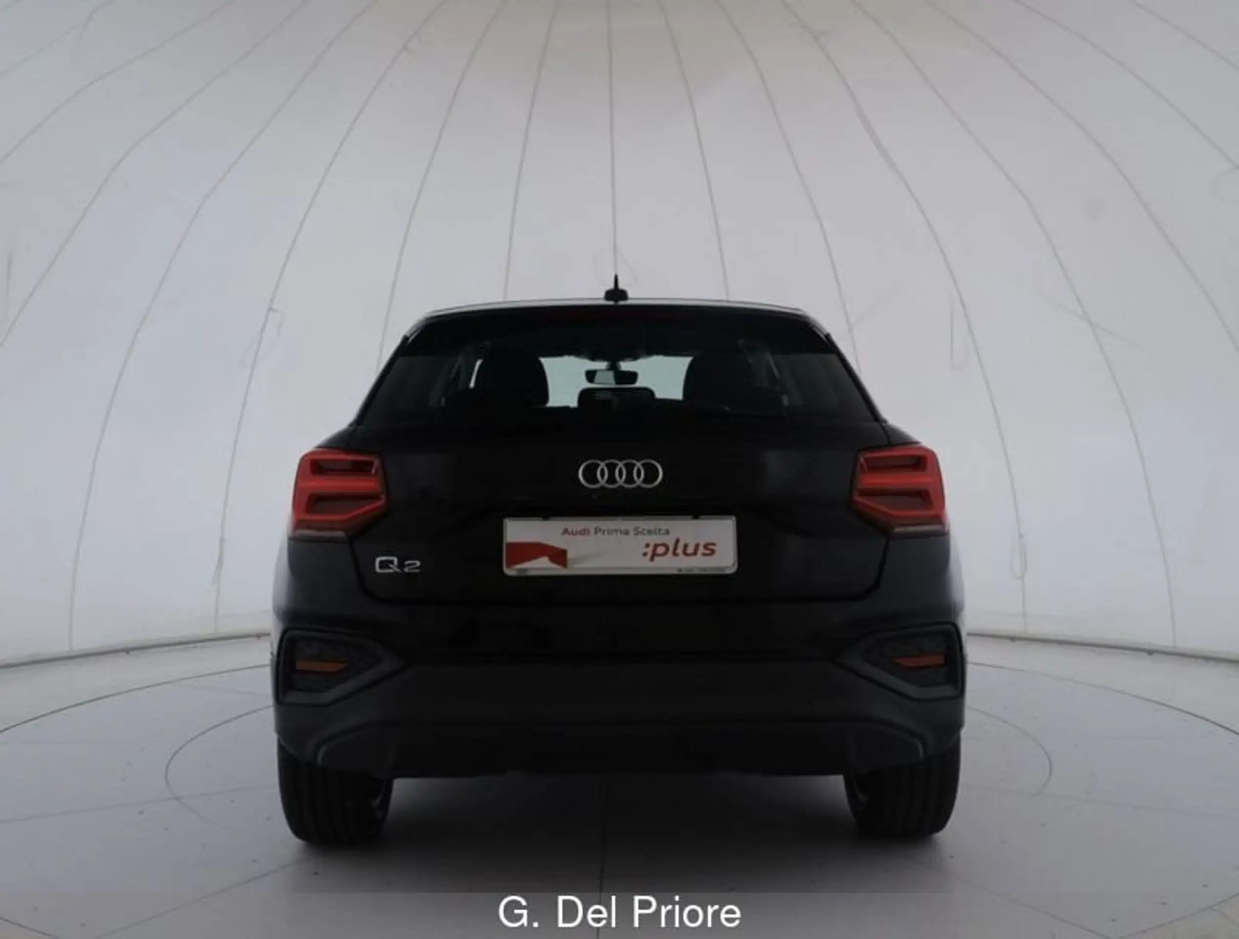 Audi - Q2