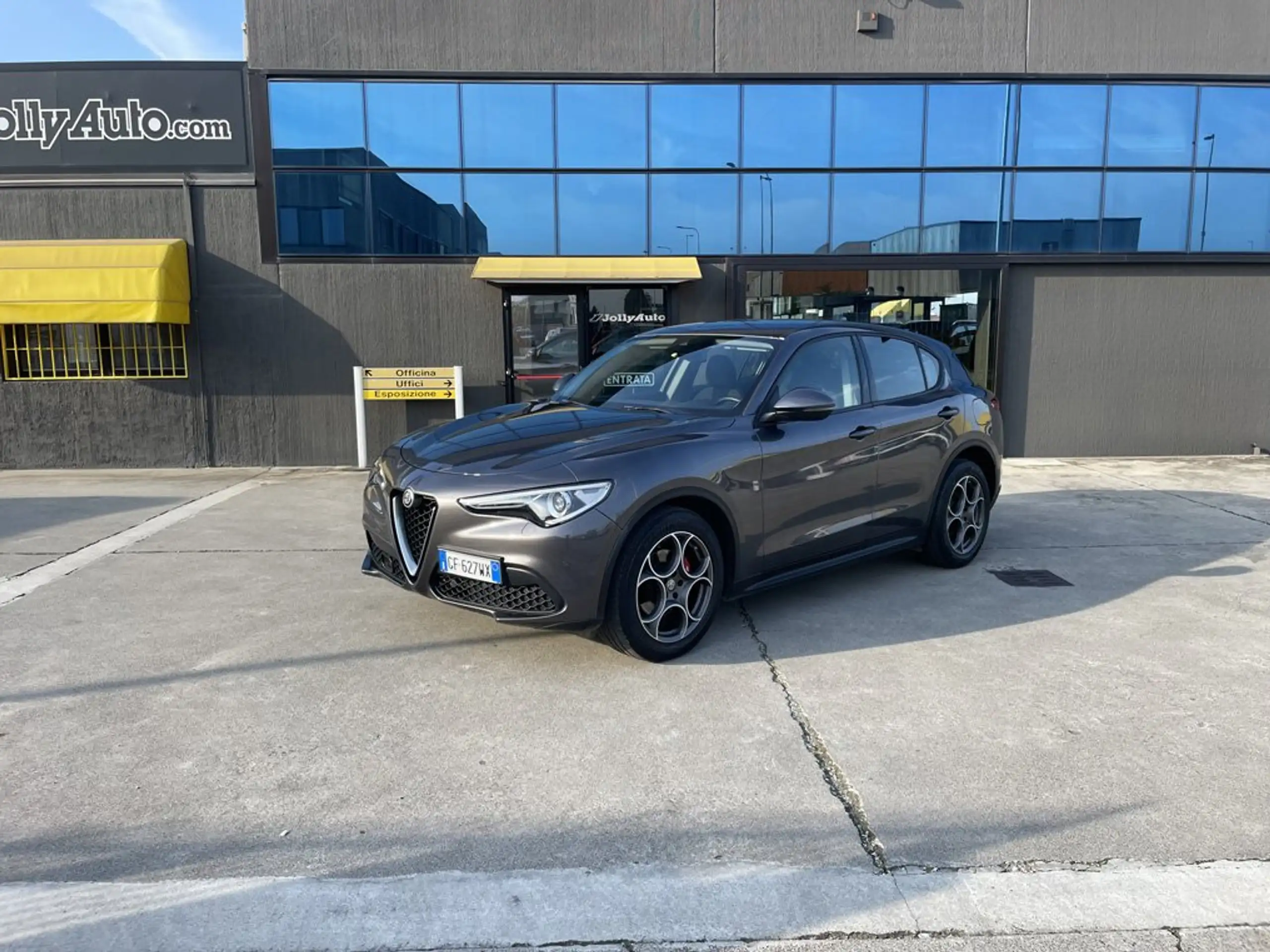 Alfa Romeo Stelvio 2021