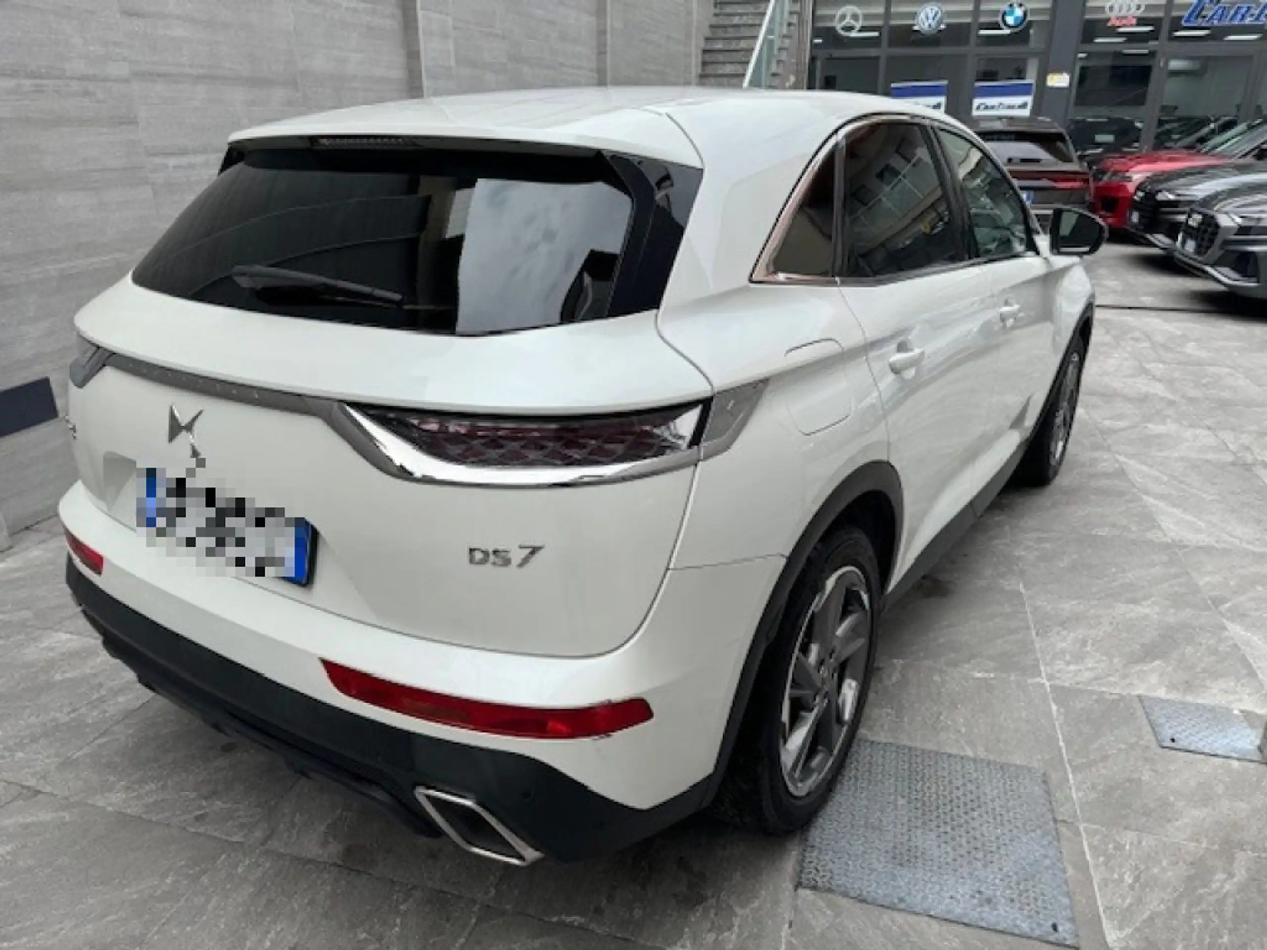 DS Automobiles - DS 7 Crossback