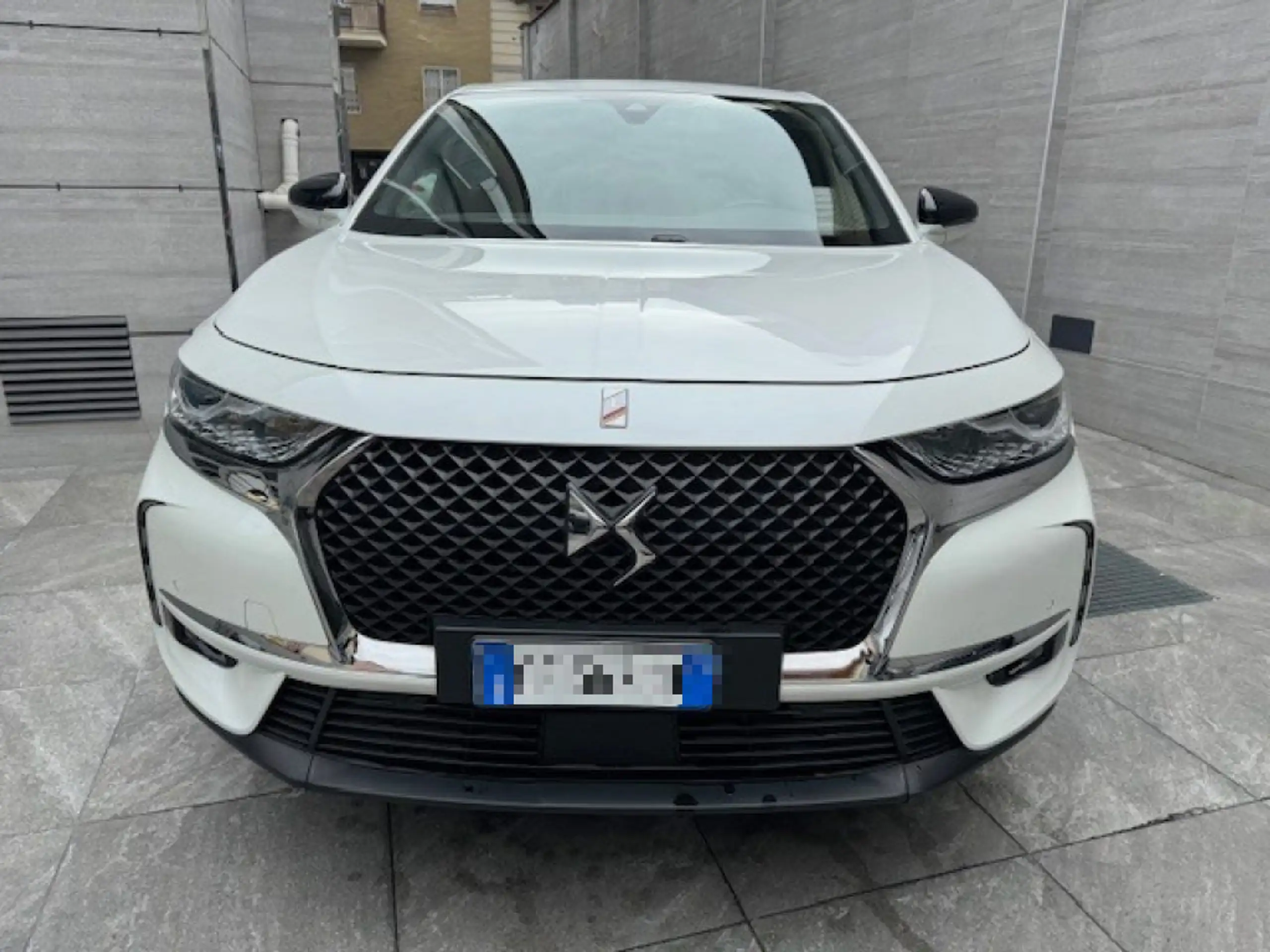 DS Automobiles - DS 7 Crossback