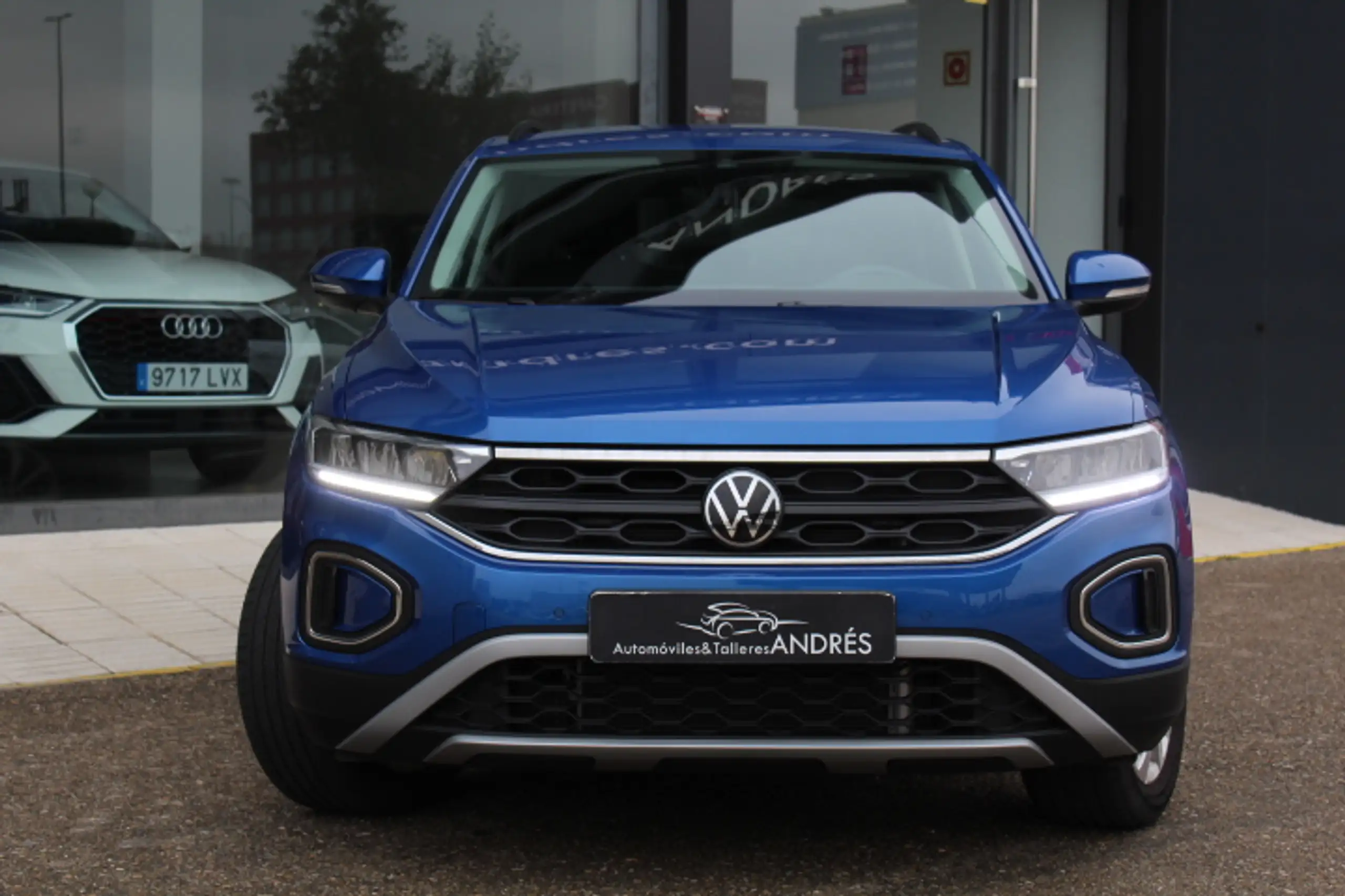 Volkswagen - T-Roc