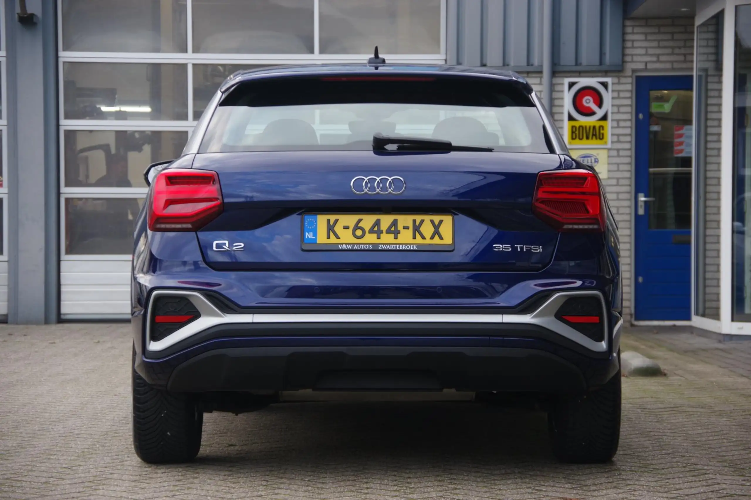 Audi - Q2