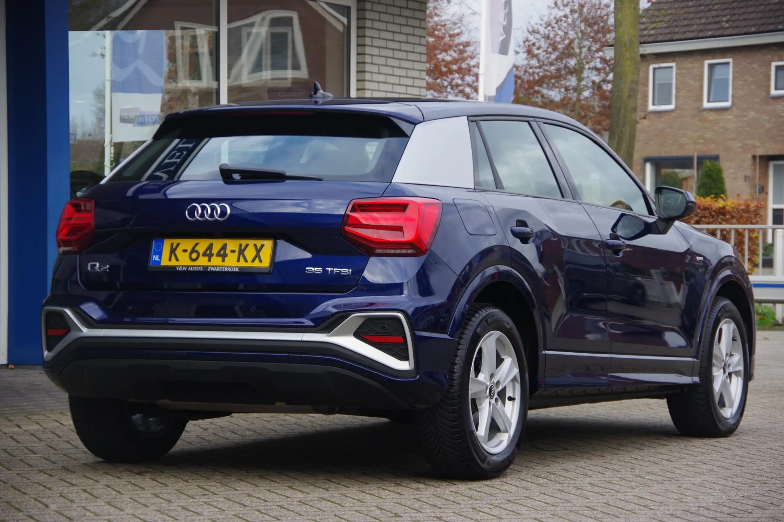 Audi - Q2