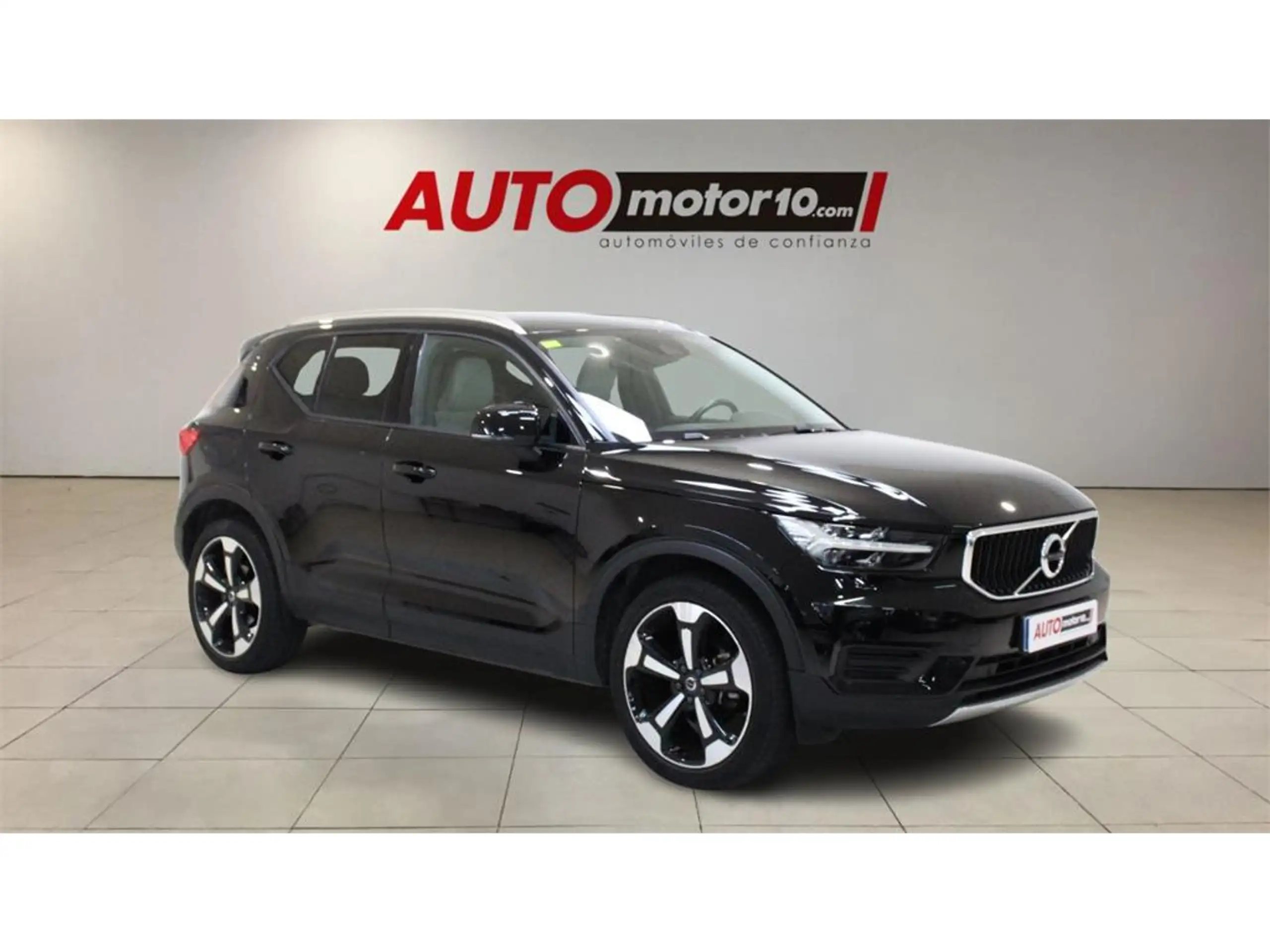 Volvo - XC40