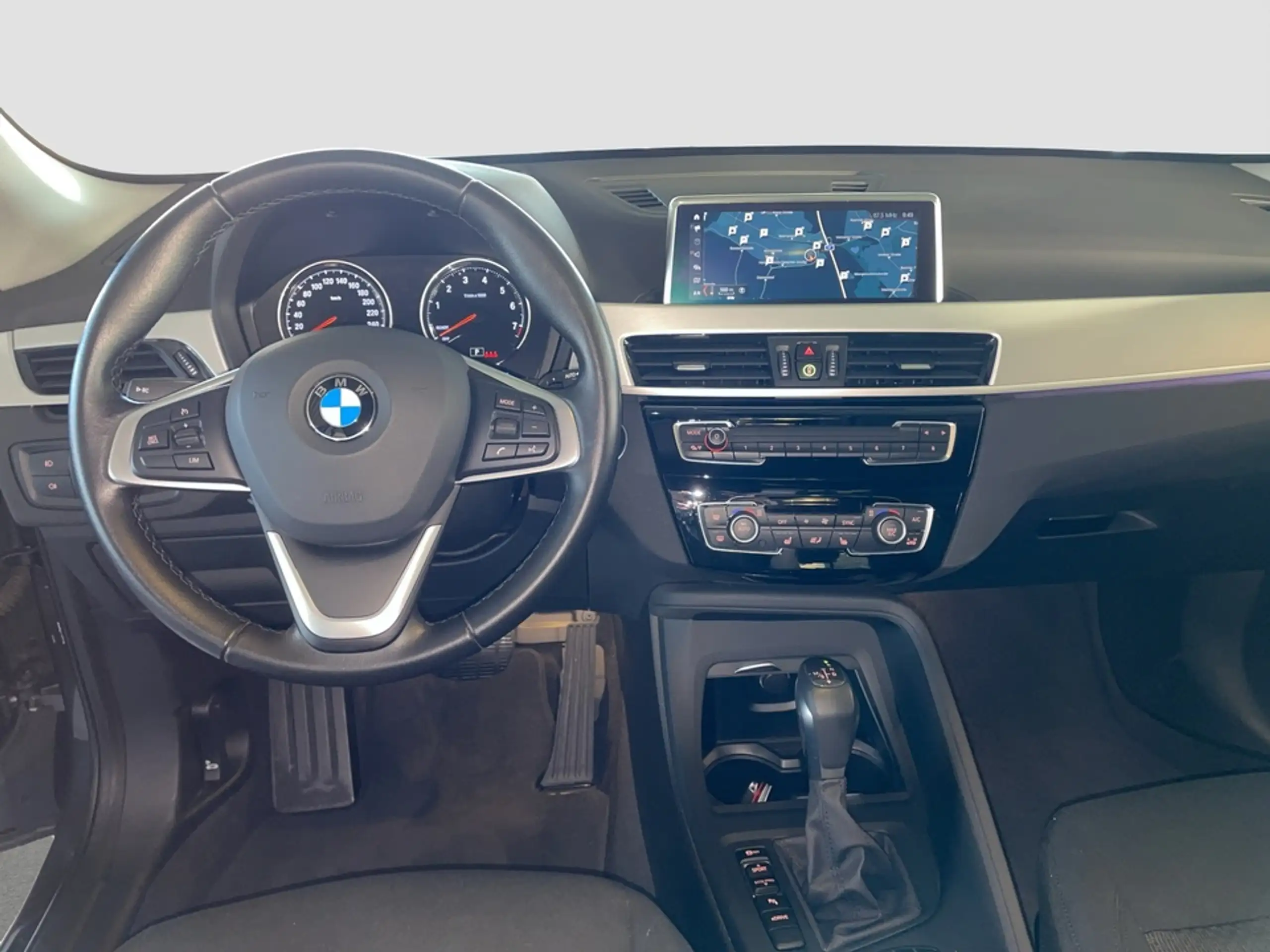 BMW - X1