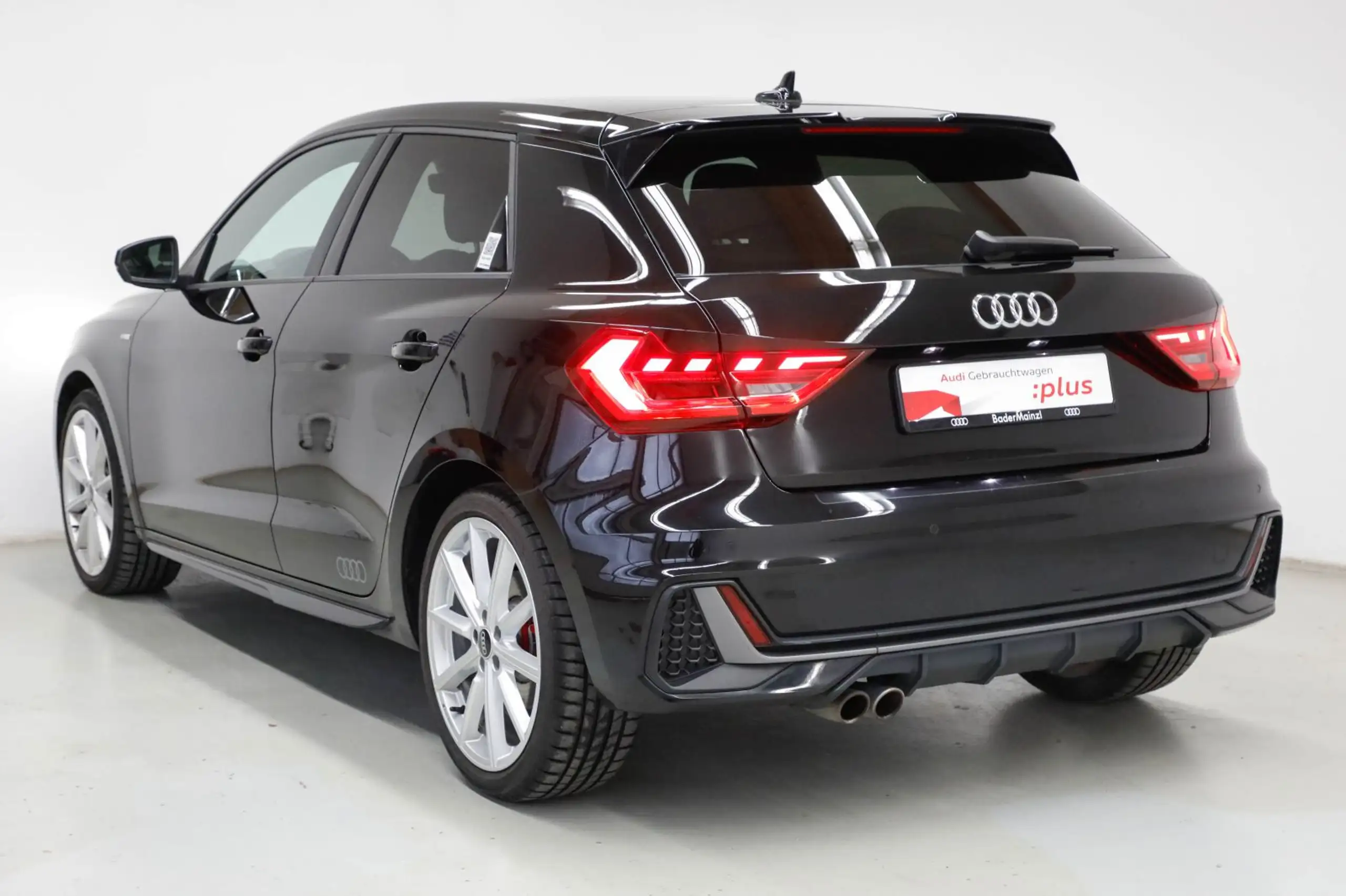 Audi - A1