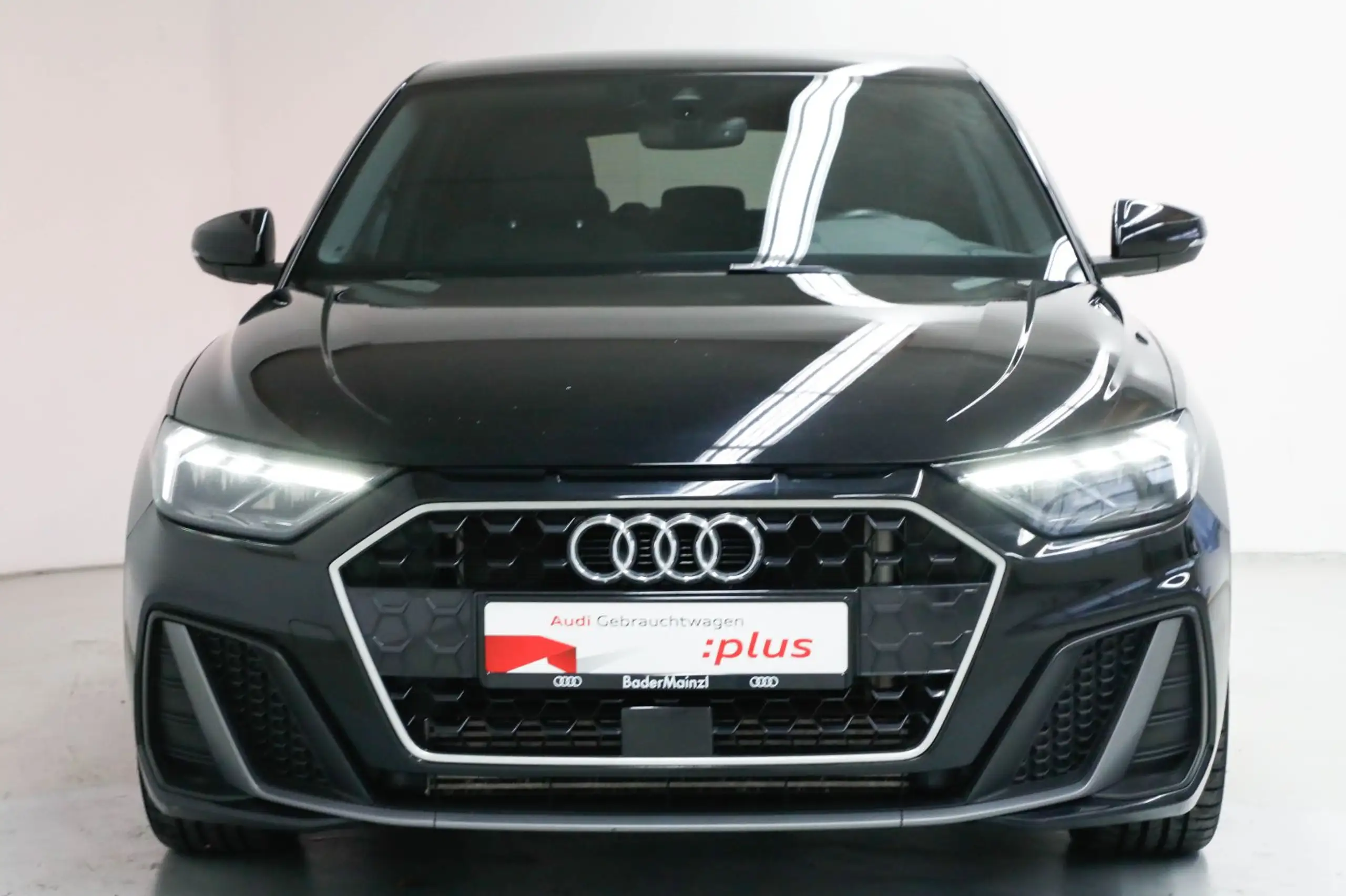 Audi - A1