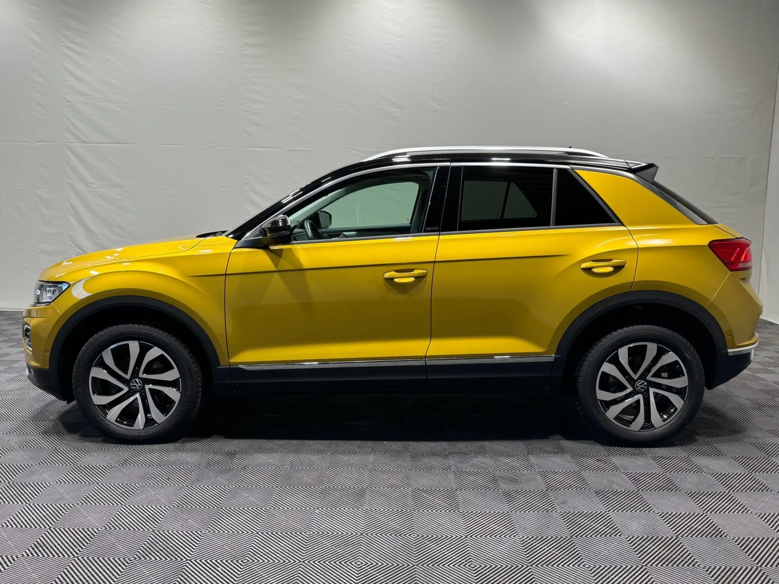 Volkswagen - T-Roc