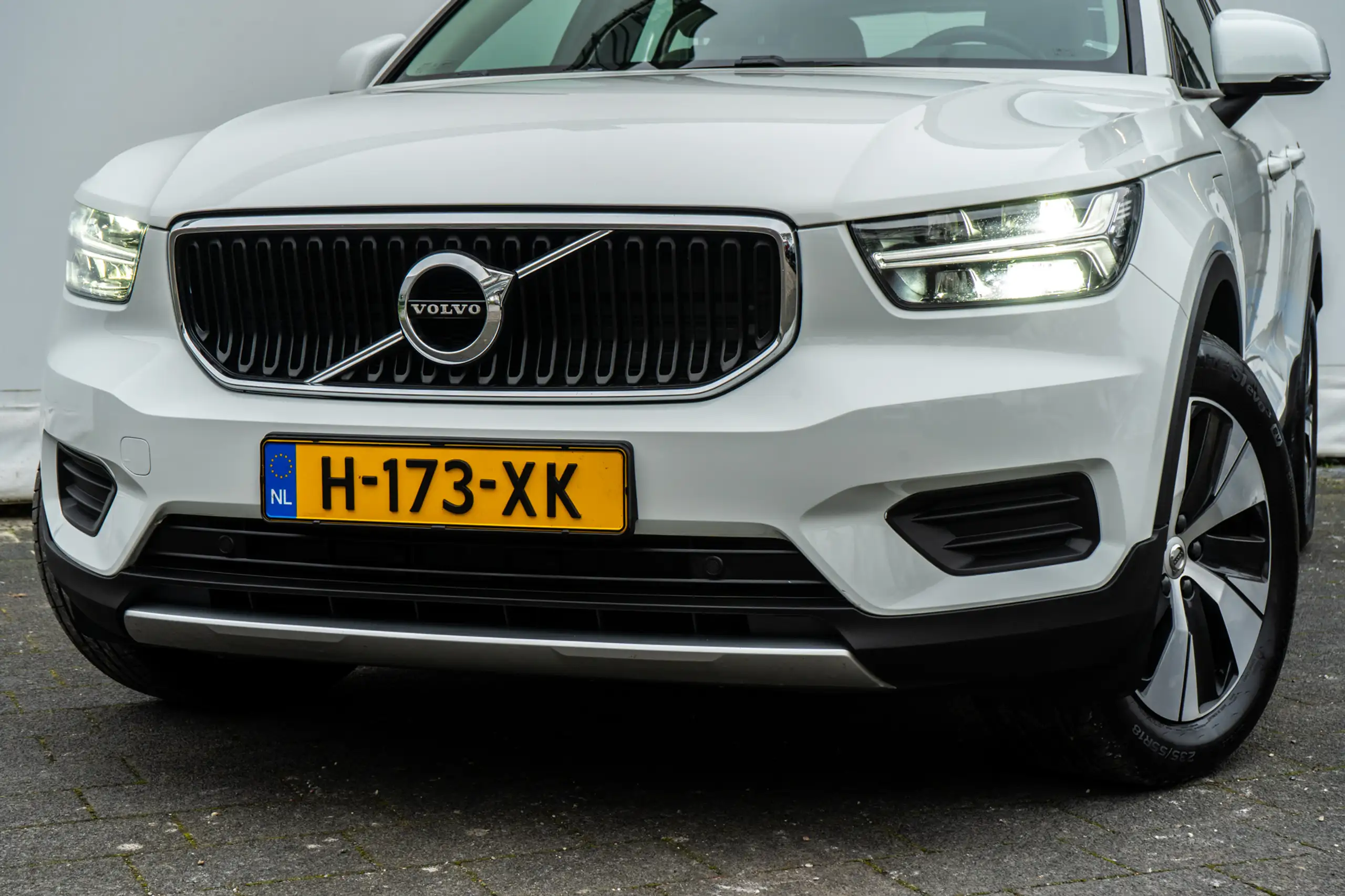 Volvo - XC40