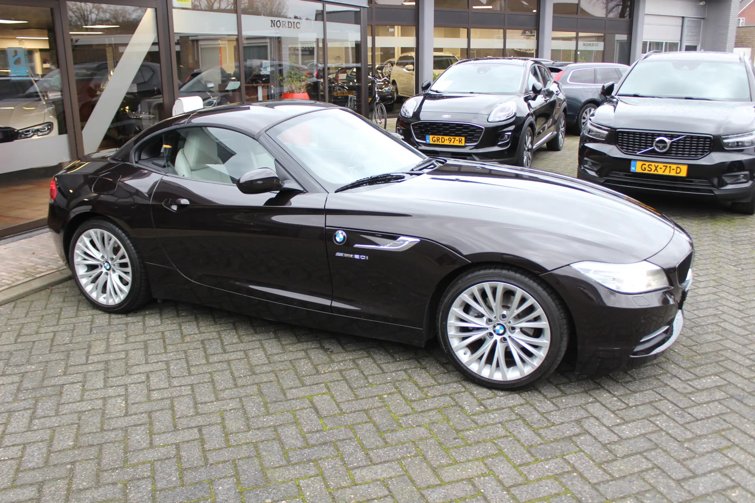 BMW - Z4