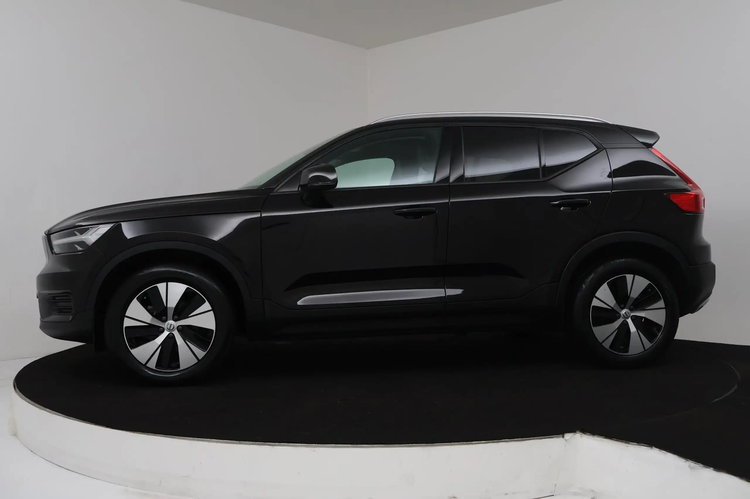 Volvo - XC40