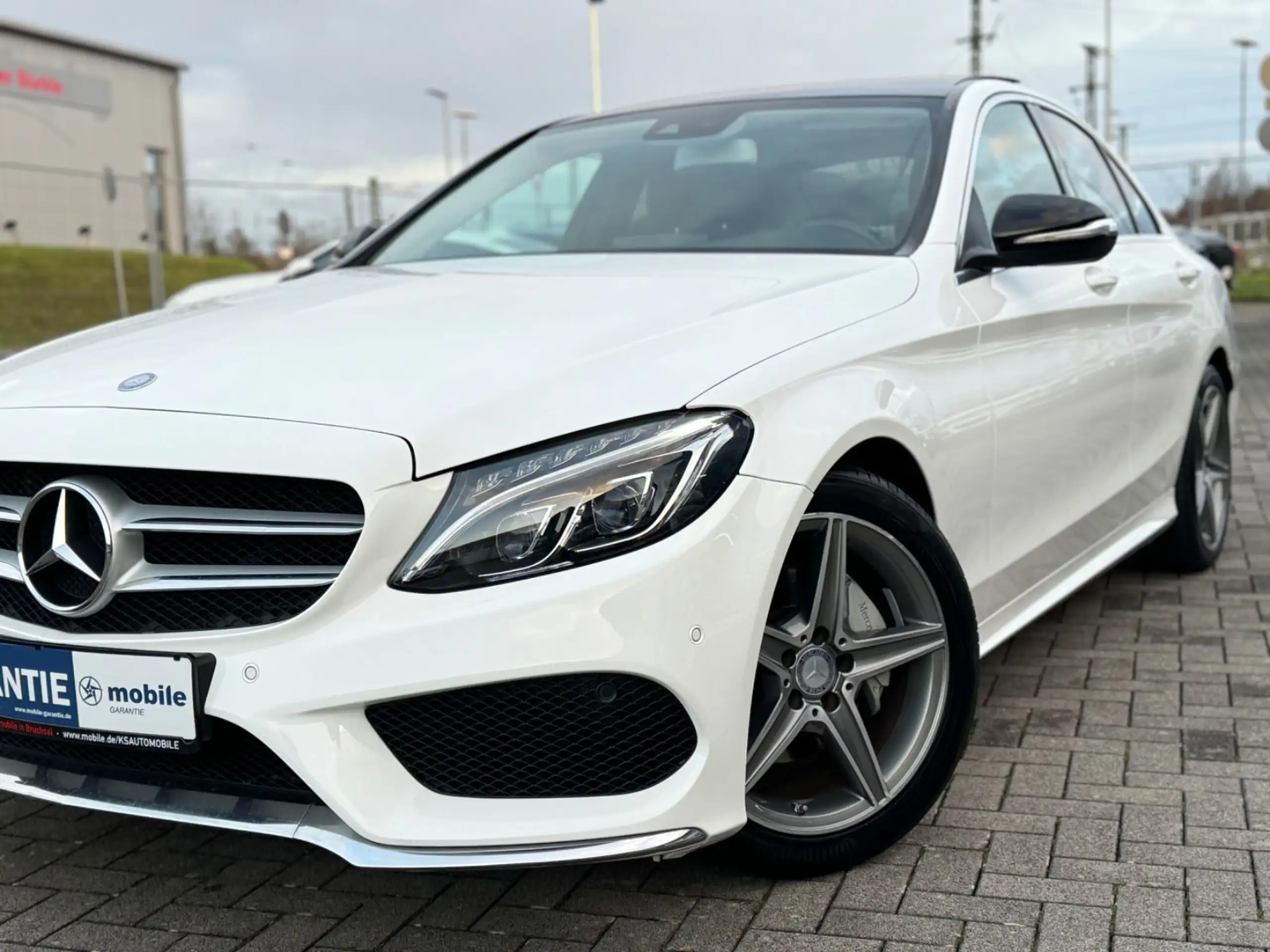 Mercedes-Benz - C 220