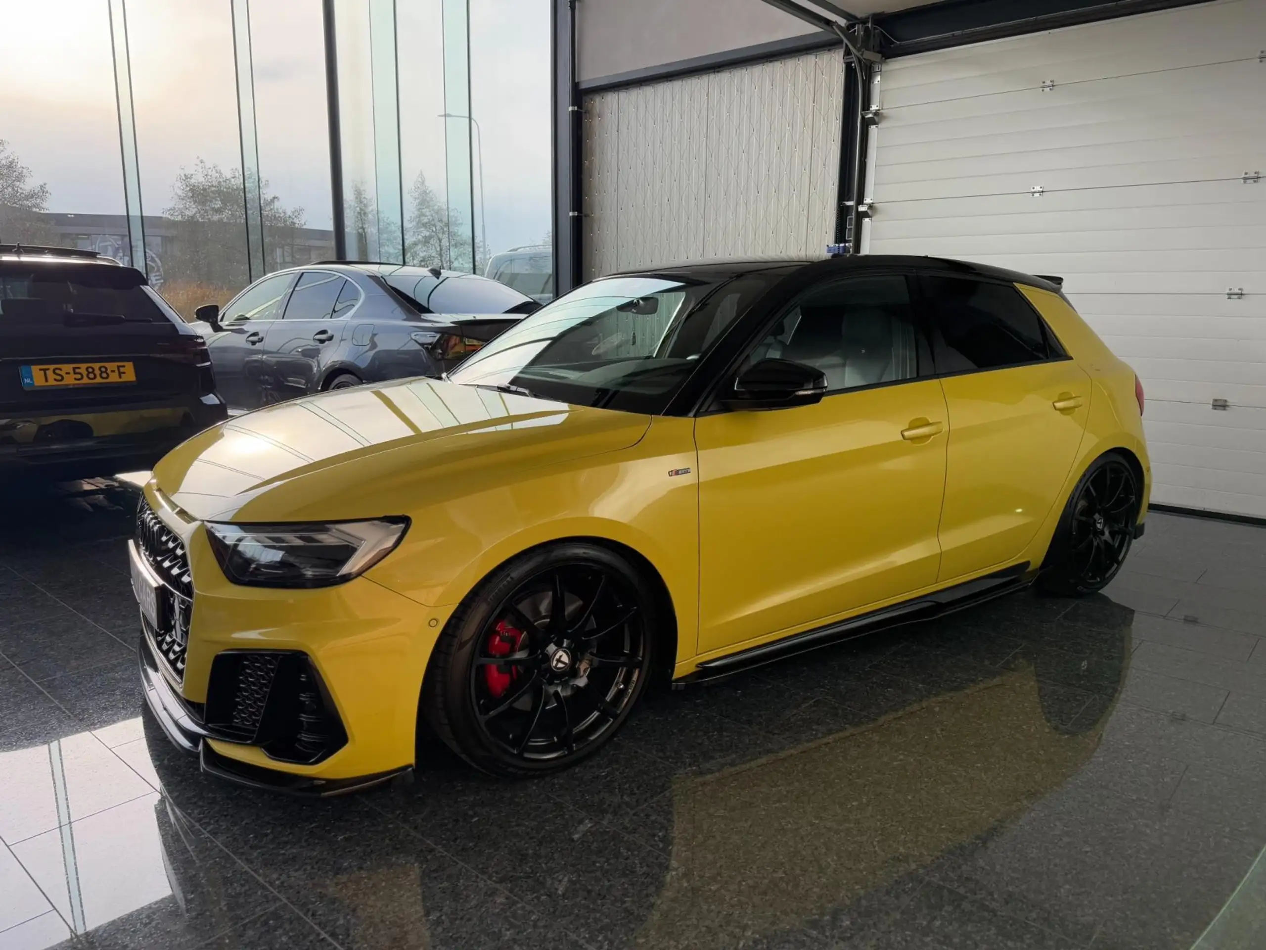 Audi - A1