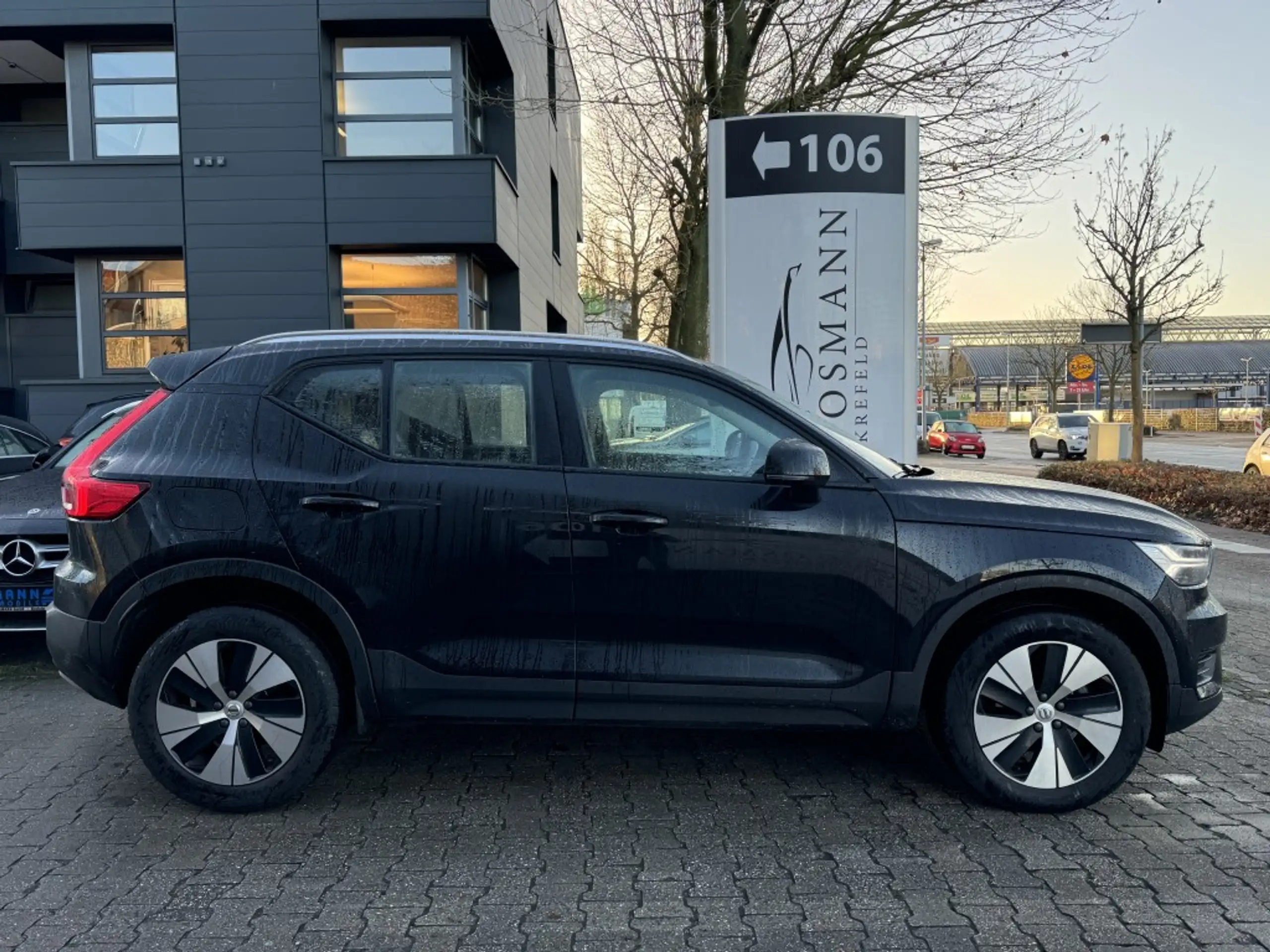 Volvo - XC40